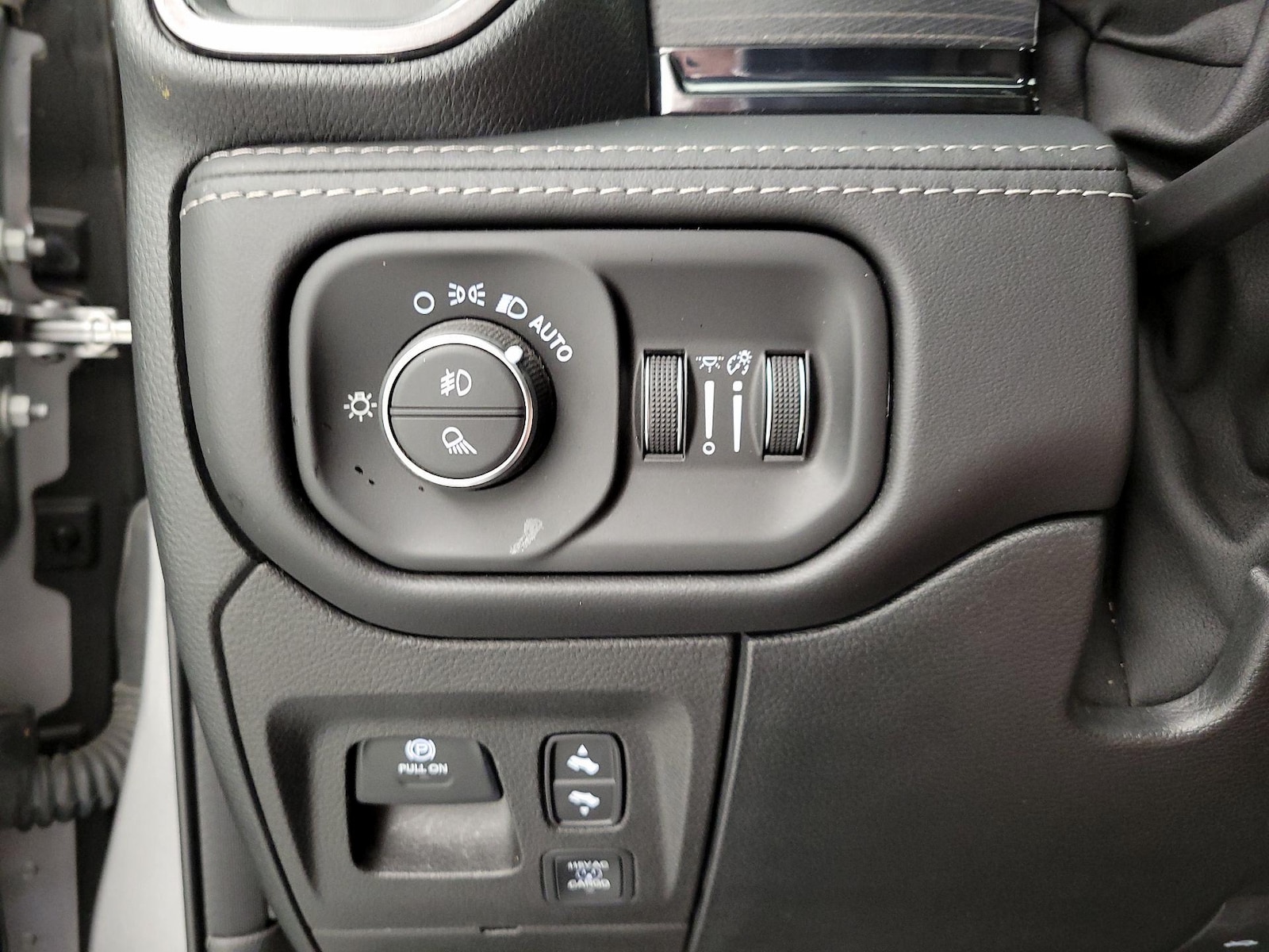 2022 RAM Ram 1500 Pickup Limited - Photo 14