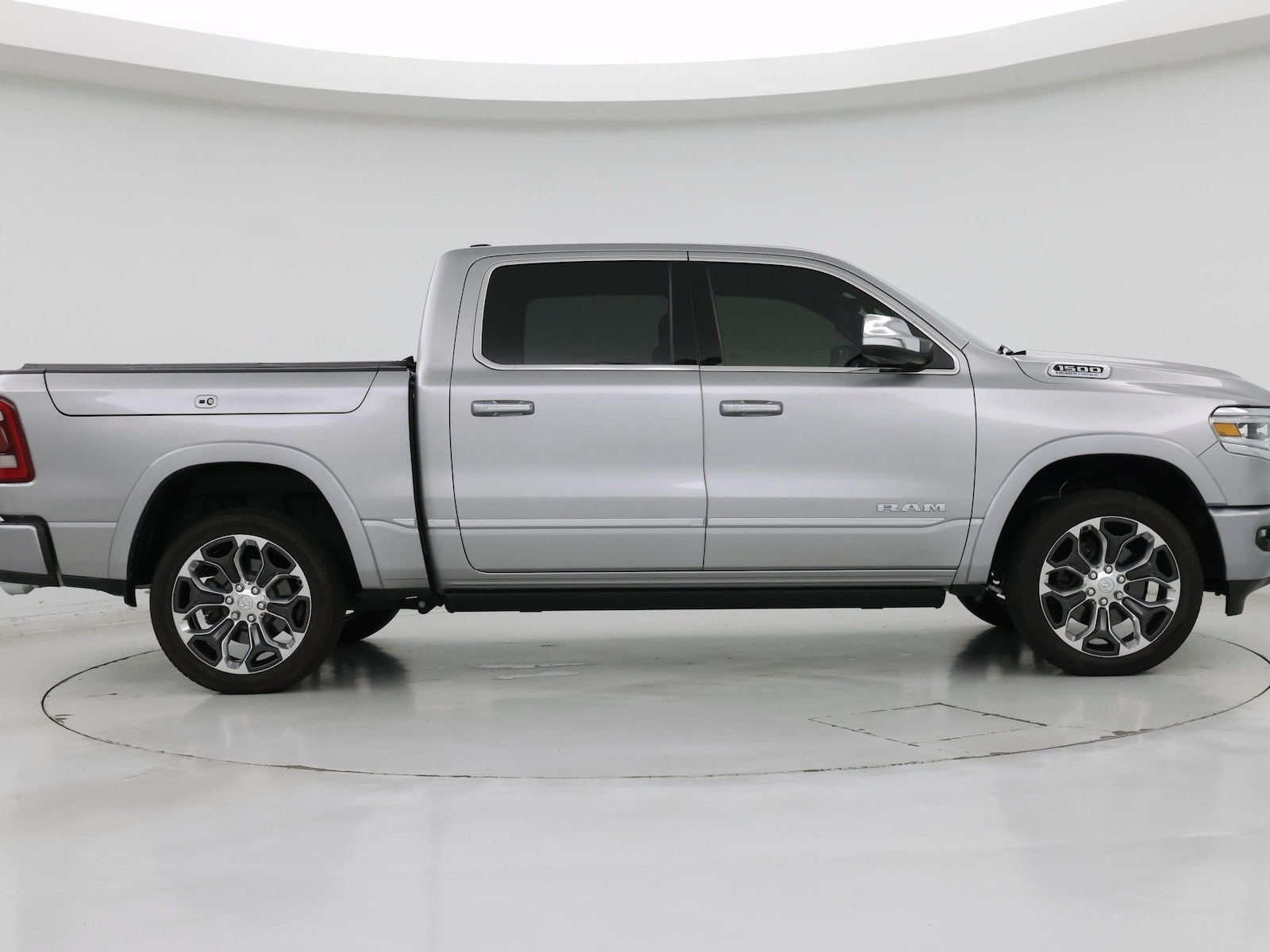 2022 RAM Ram 1500 Pickup Limited - Photo 8