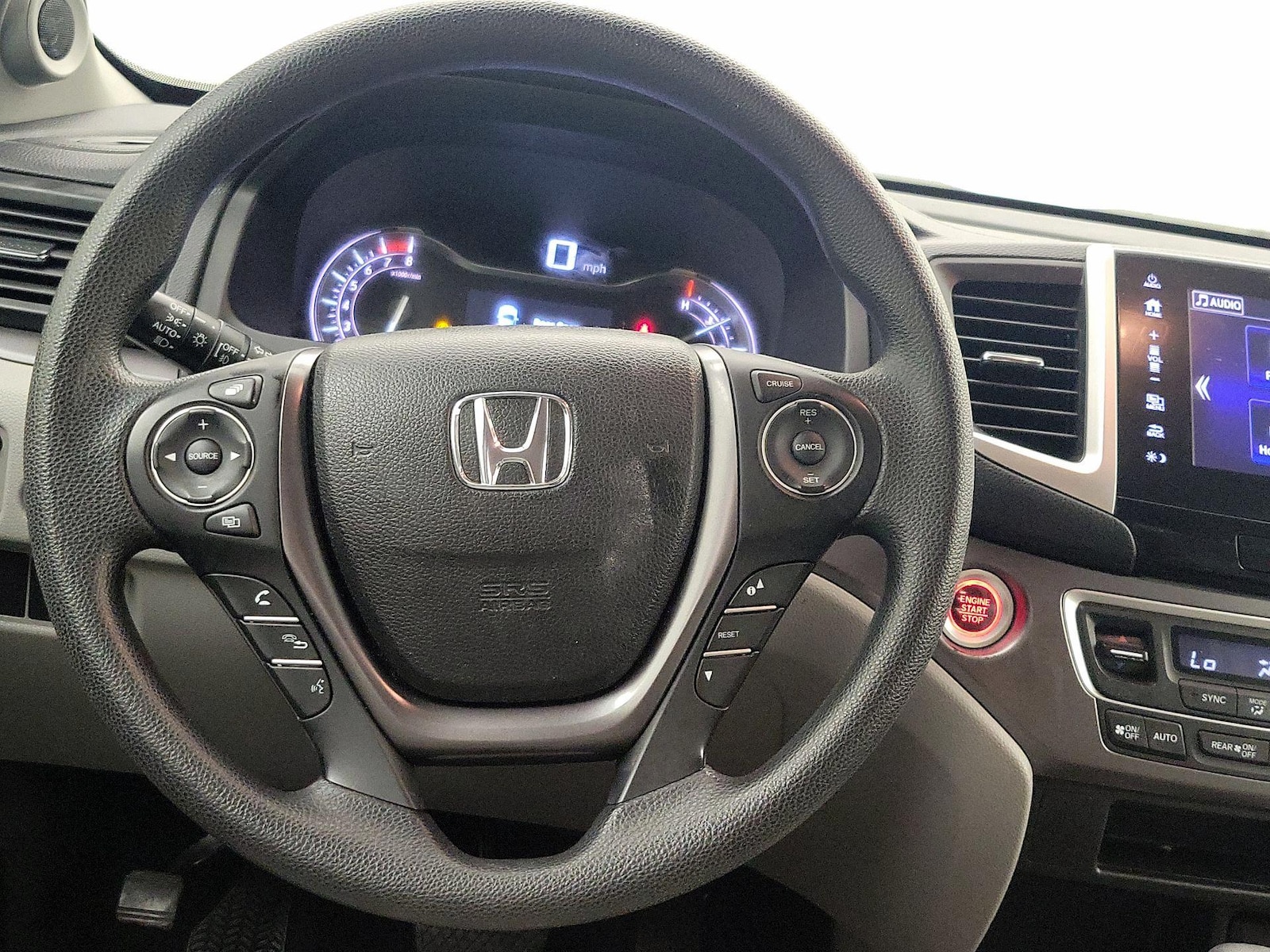 2018 Honda Pilot EX - Photo 11