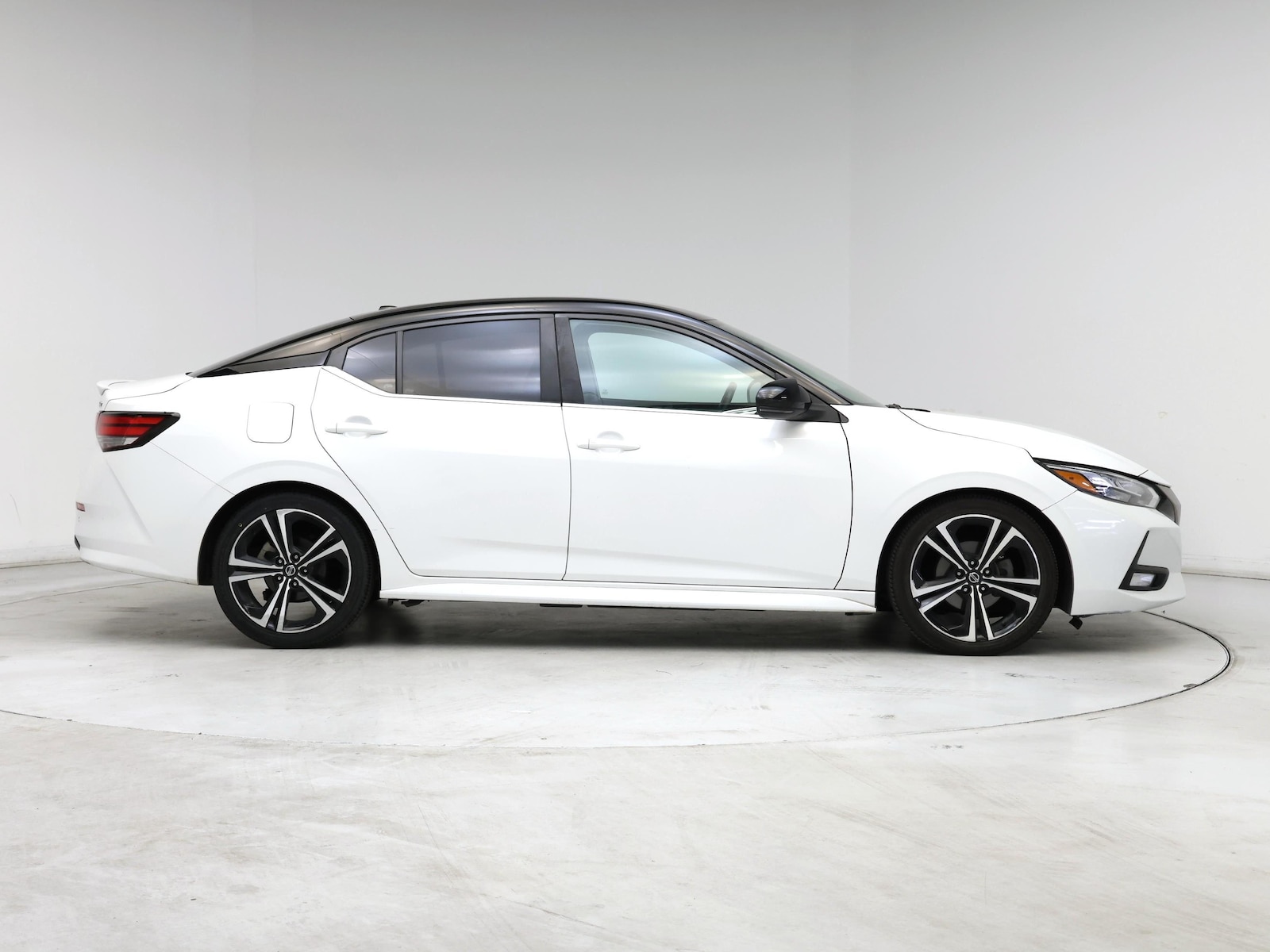 2021 Nissan Sentra SR - Photo 8
