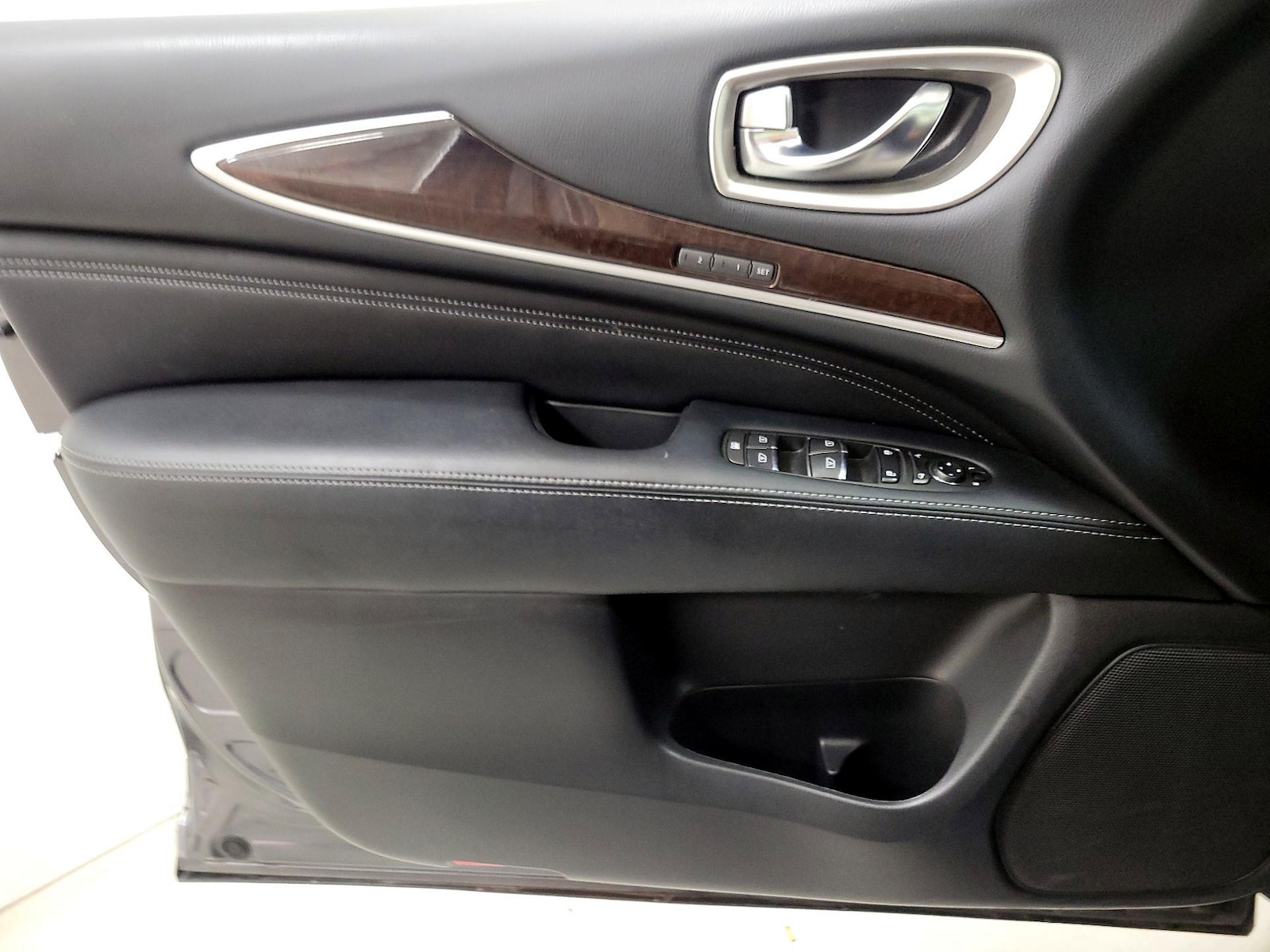 2017 INFINITI QX60 Base - Photo 13