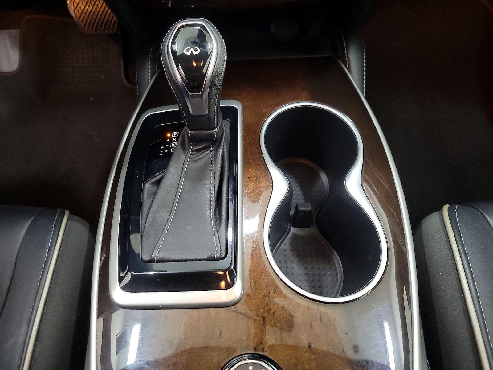 2017 INFINITI QX60 Base - Photo 18