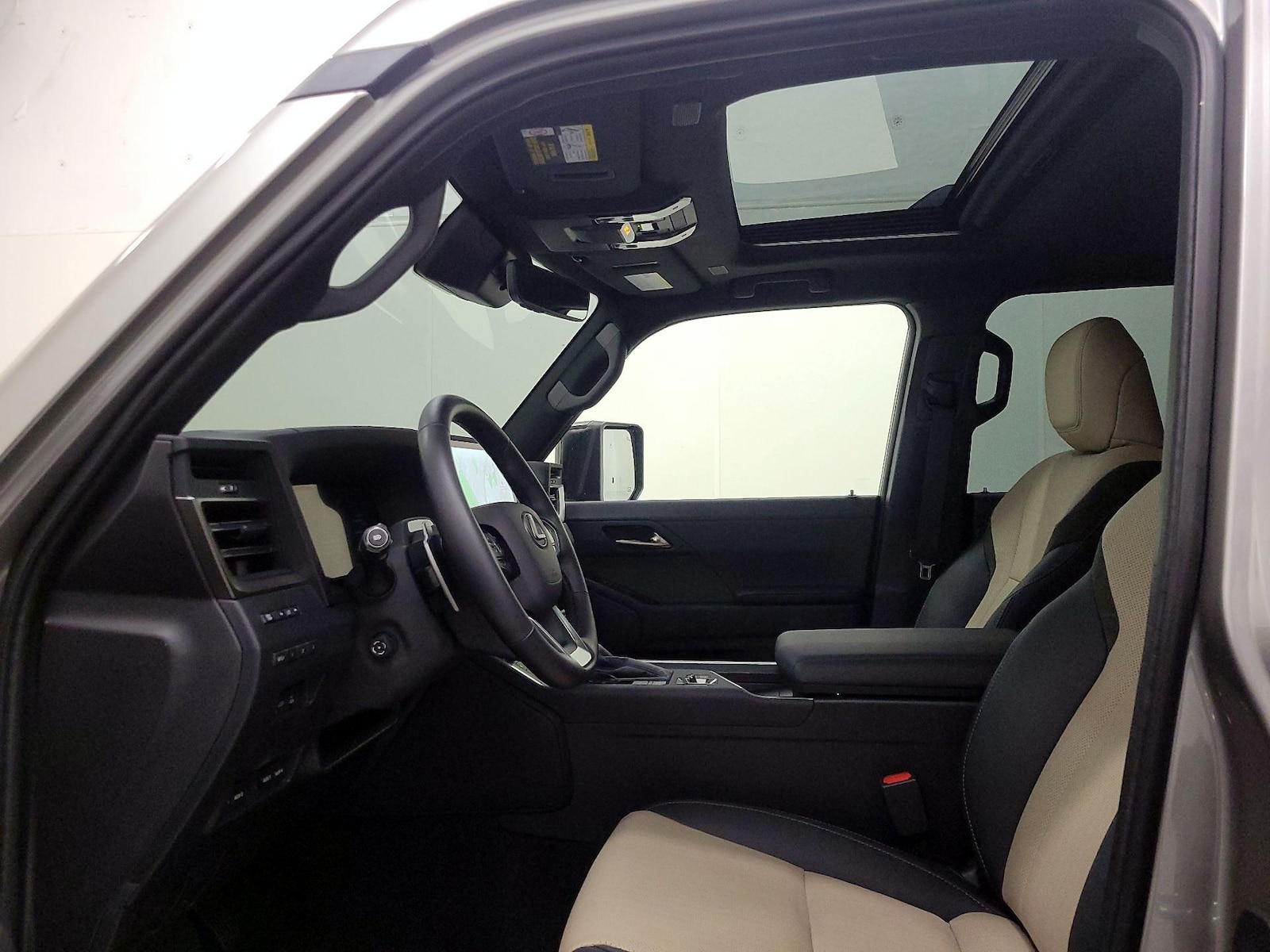 2026 Lexus GX Overtrail - Photo 21