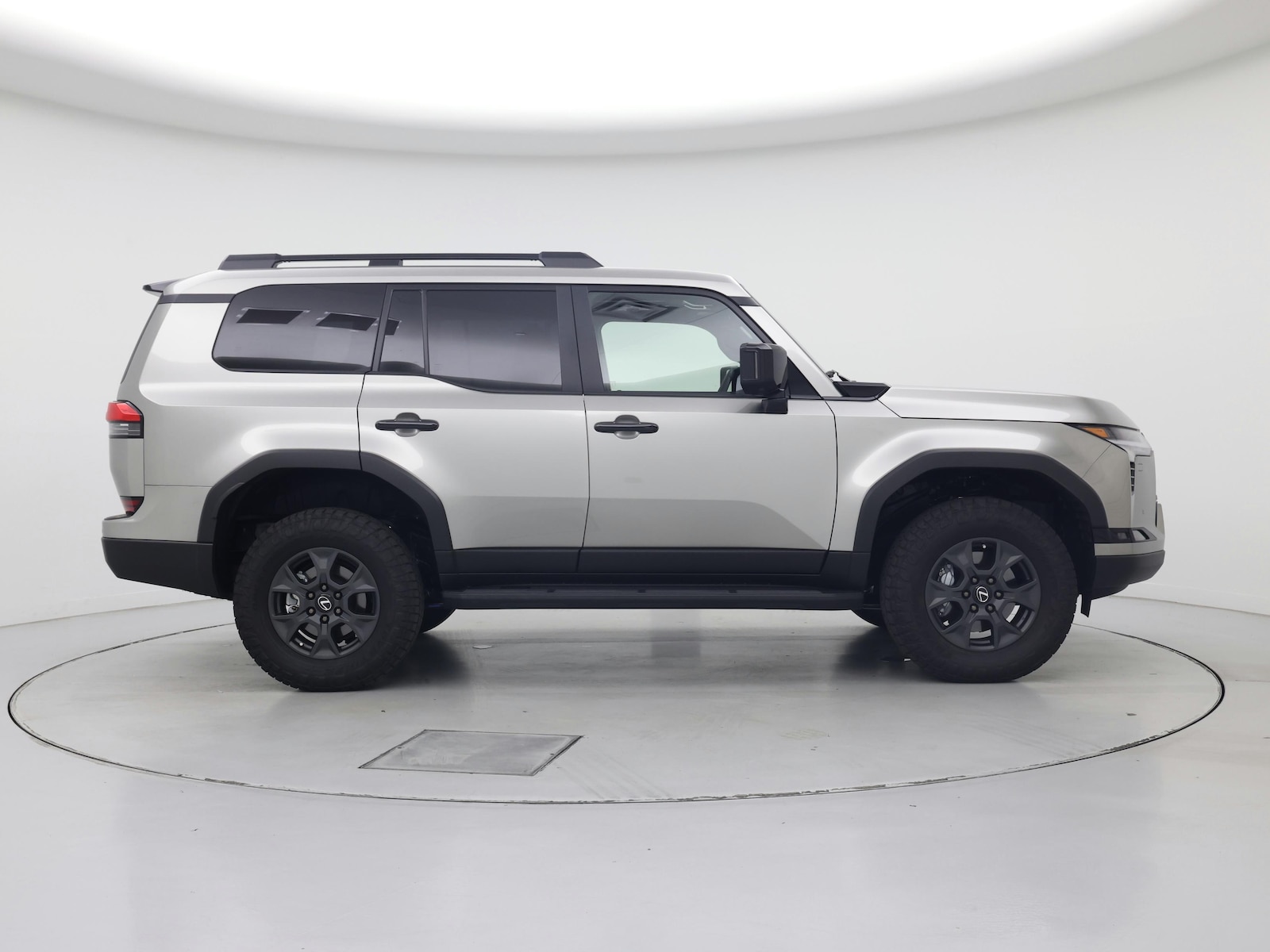 2026 Lexus GX Overtrail - Photo 8