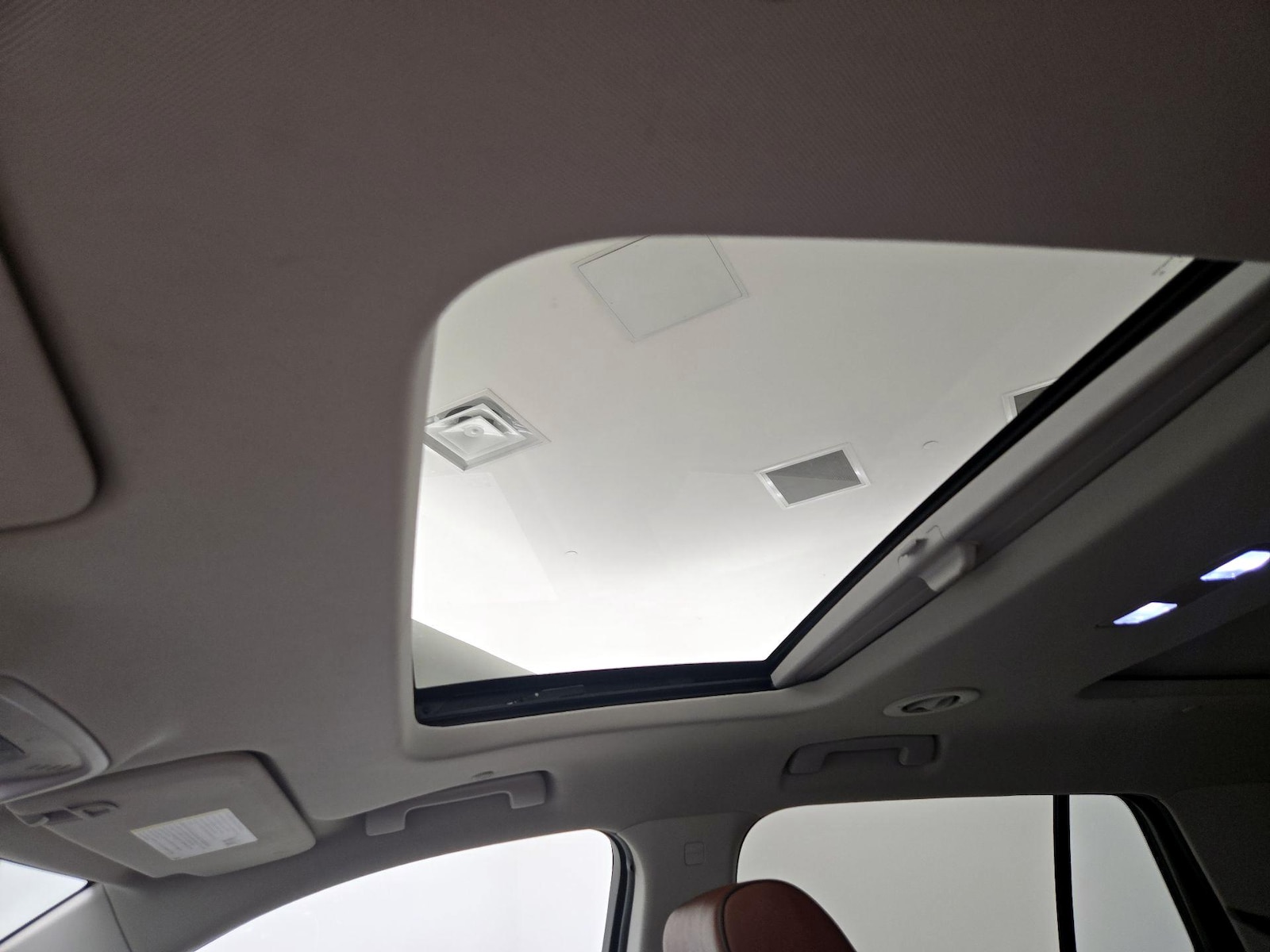 Sunroof(s) & Skylight(s)