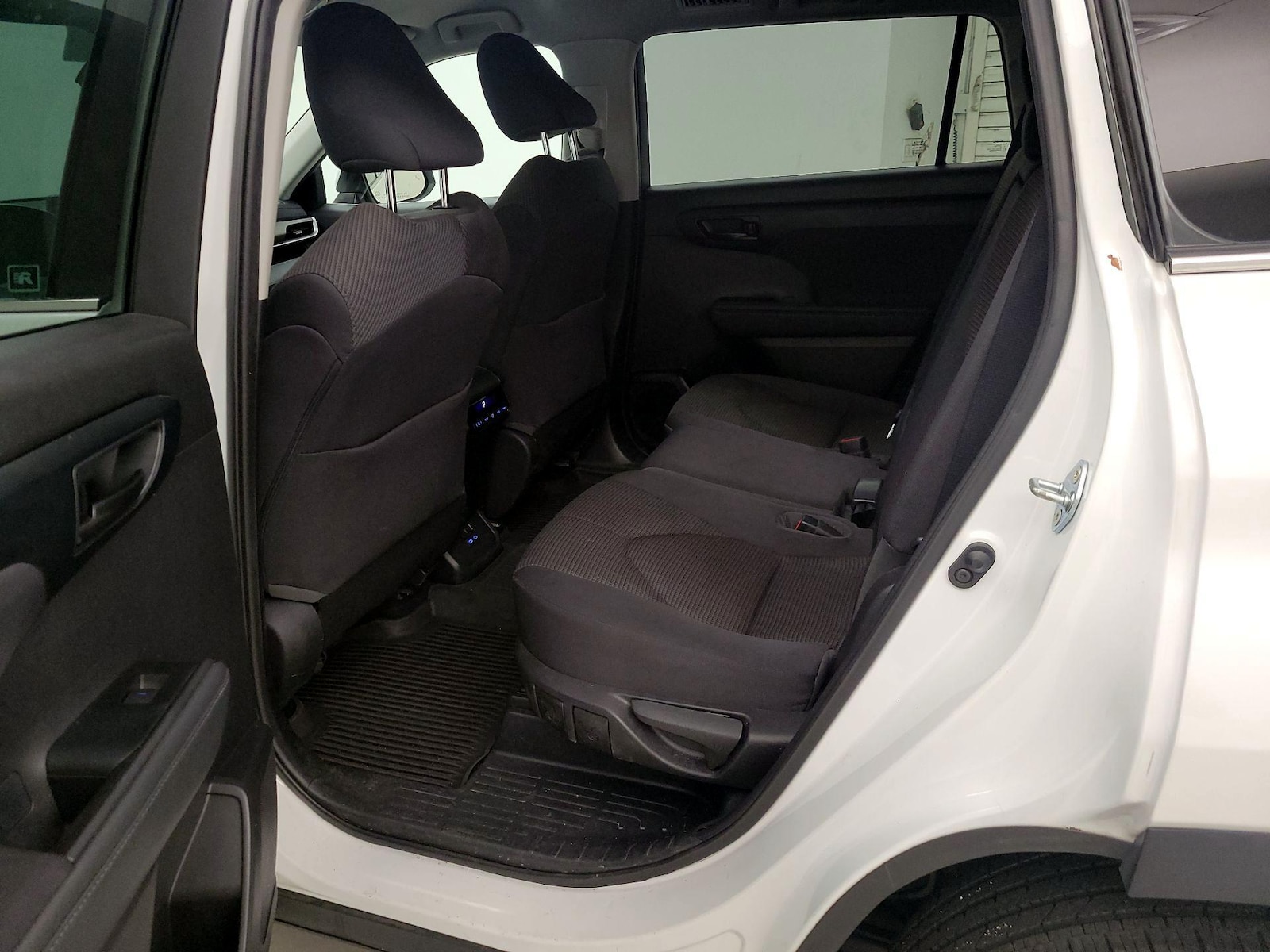 Rear Air Conditioning