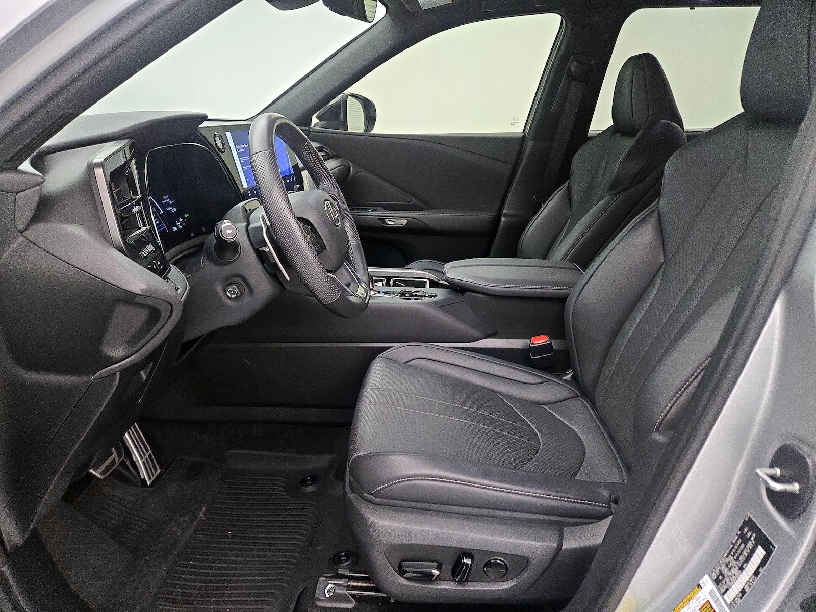 2024 Lexus TX Hybrid 500h - Photo 12