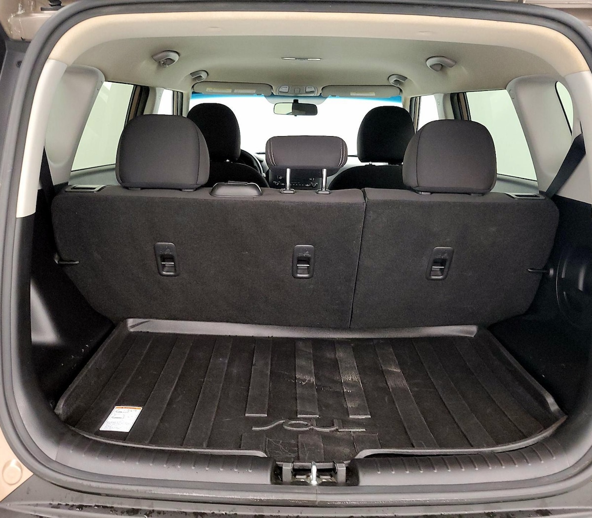 Trunk/Cargo (Seats Up)