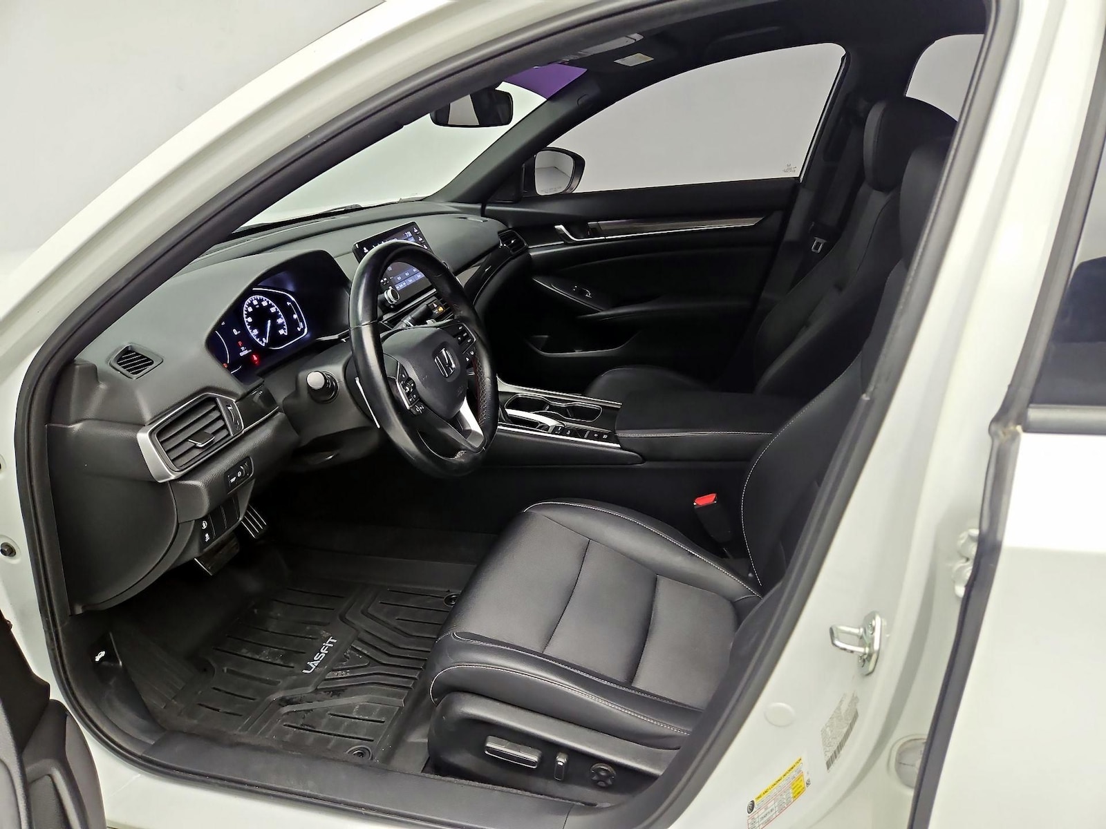 Power Seat(s) & Side Airbags