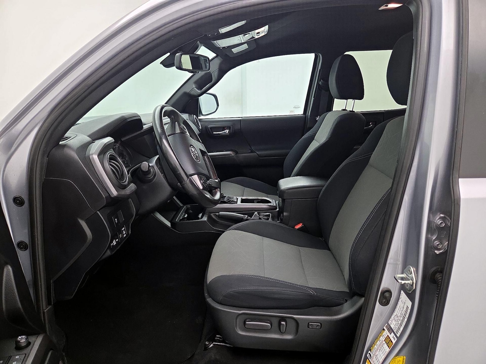 Power Seat(s) & Side Airbags