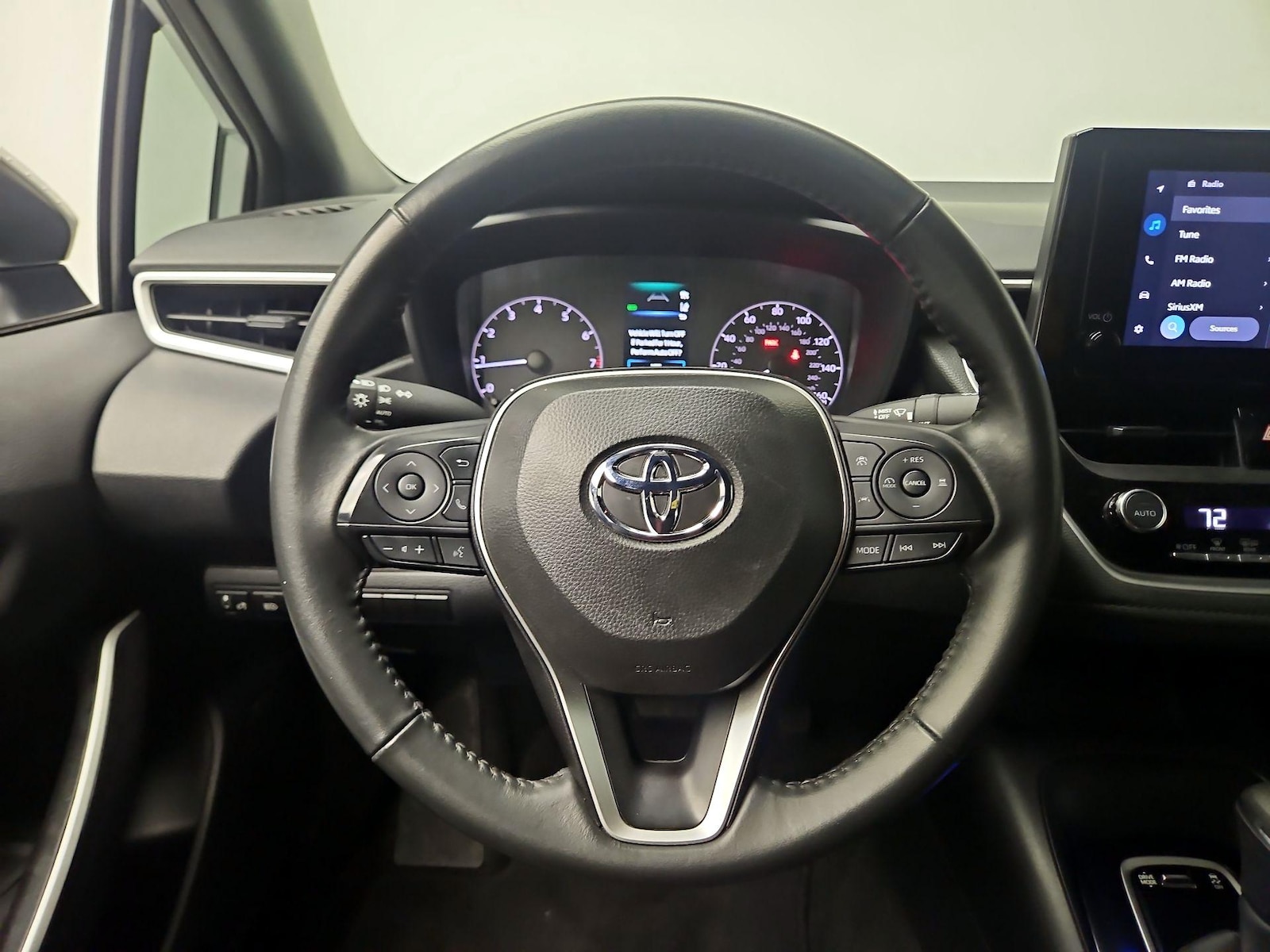 2024 Toyota Corolla SE - Photo 11