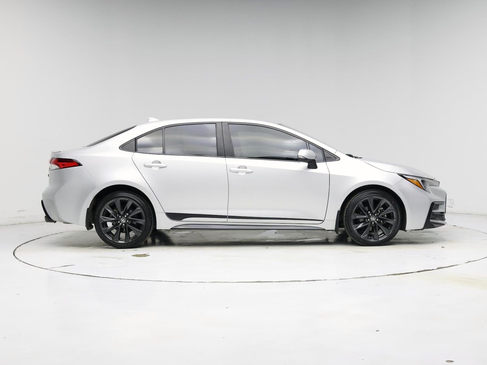 2024 Toyota Corolla SE - Photo 8