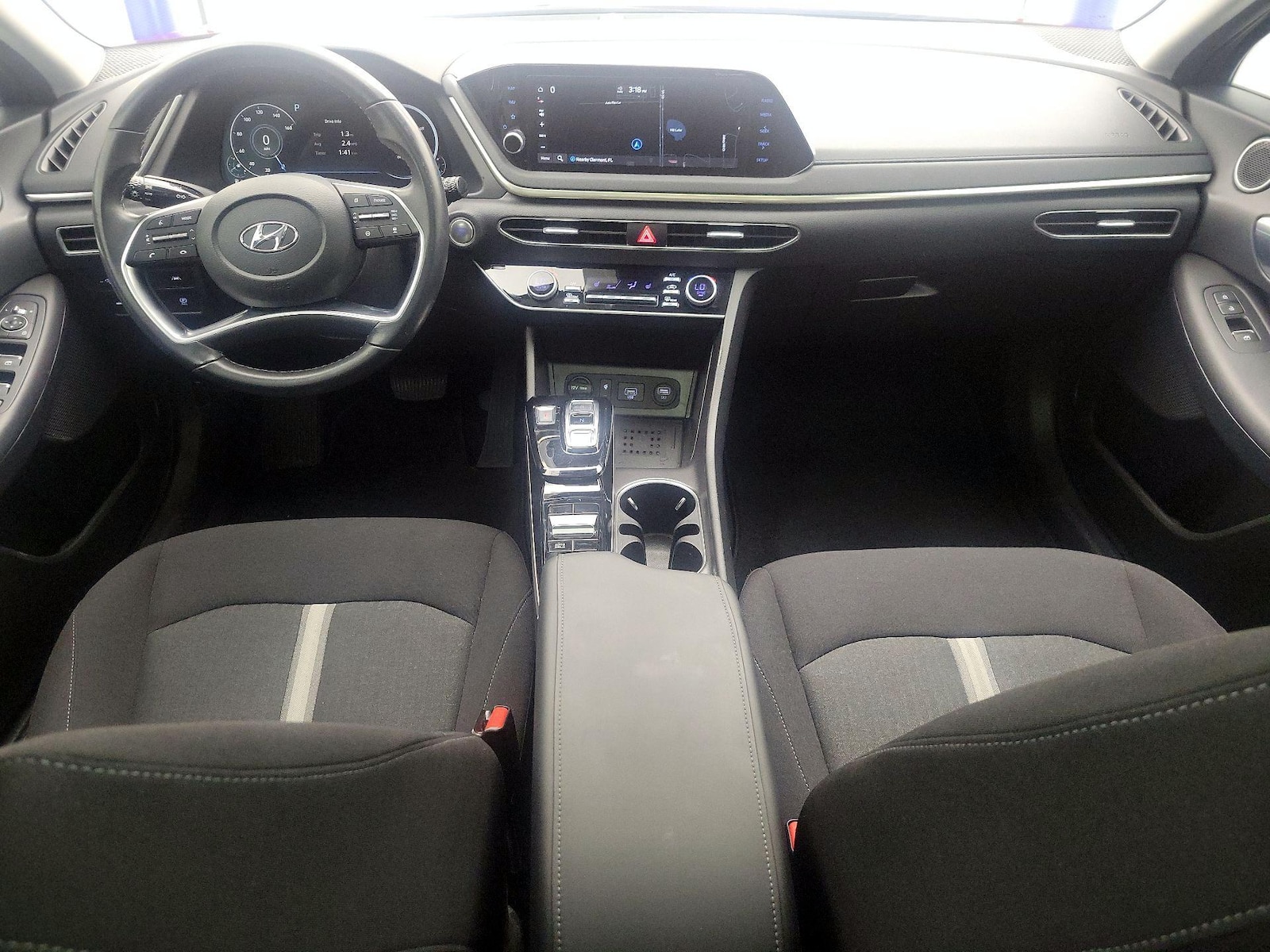 Apple CarPlay® & Android Auto™