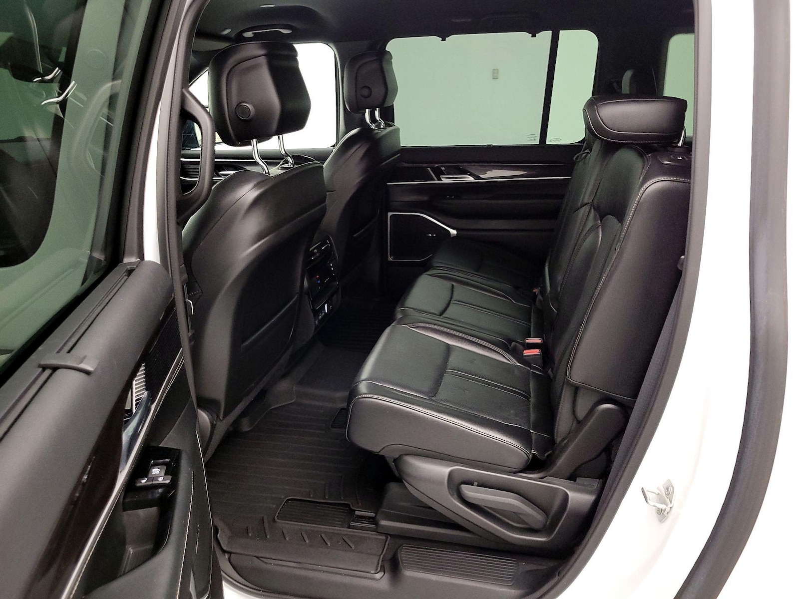 Rear Air Conditioning