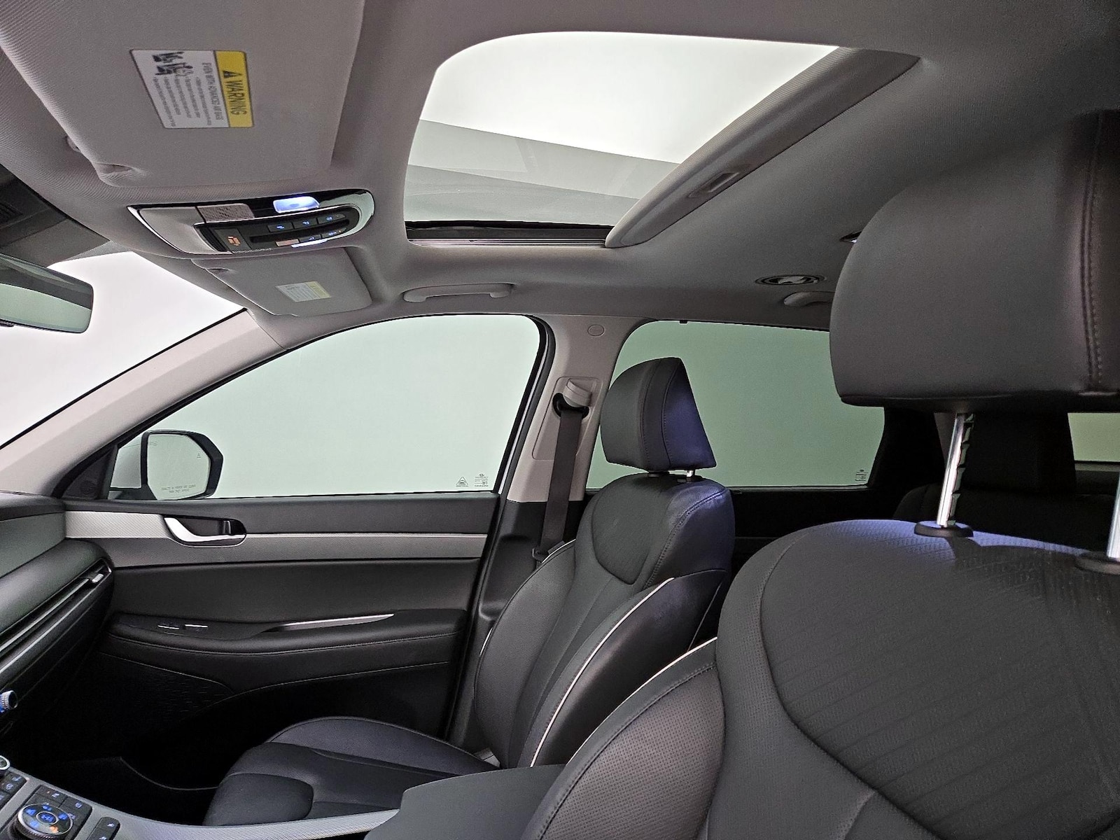 Sunroof(s) & Overhead Airbags