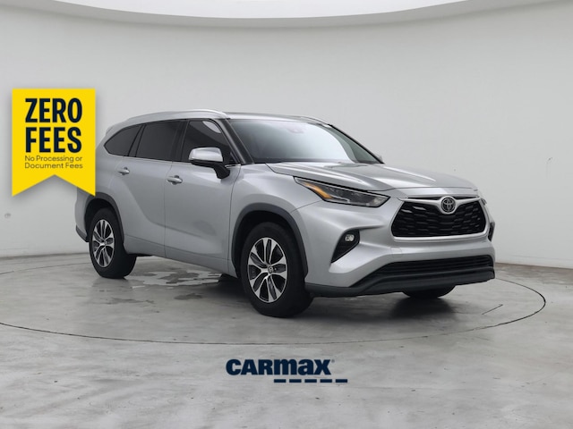 Silver 2021 Toyota Highlander SUV / Crossover Front-Wheel Drive Automatic