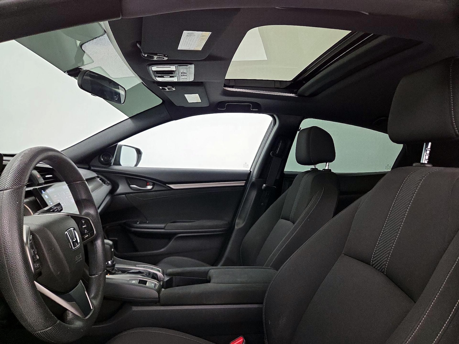 Sunroof(s) & Overhead Airbags