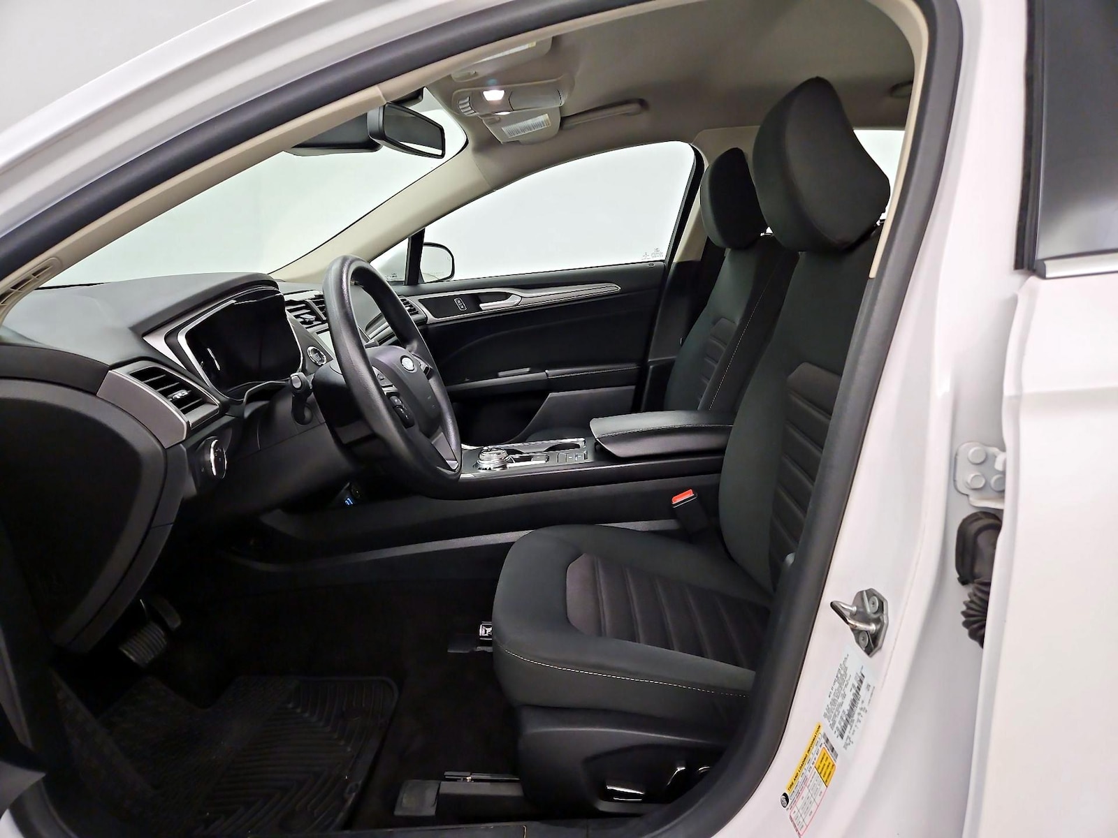 Power Seat(s) & Side Airbags