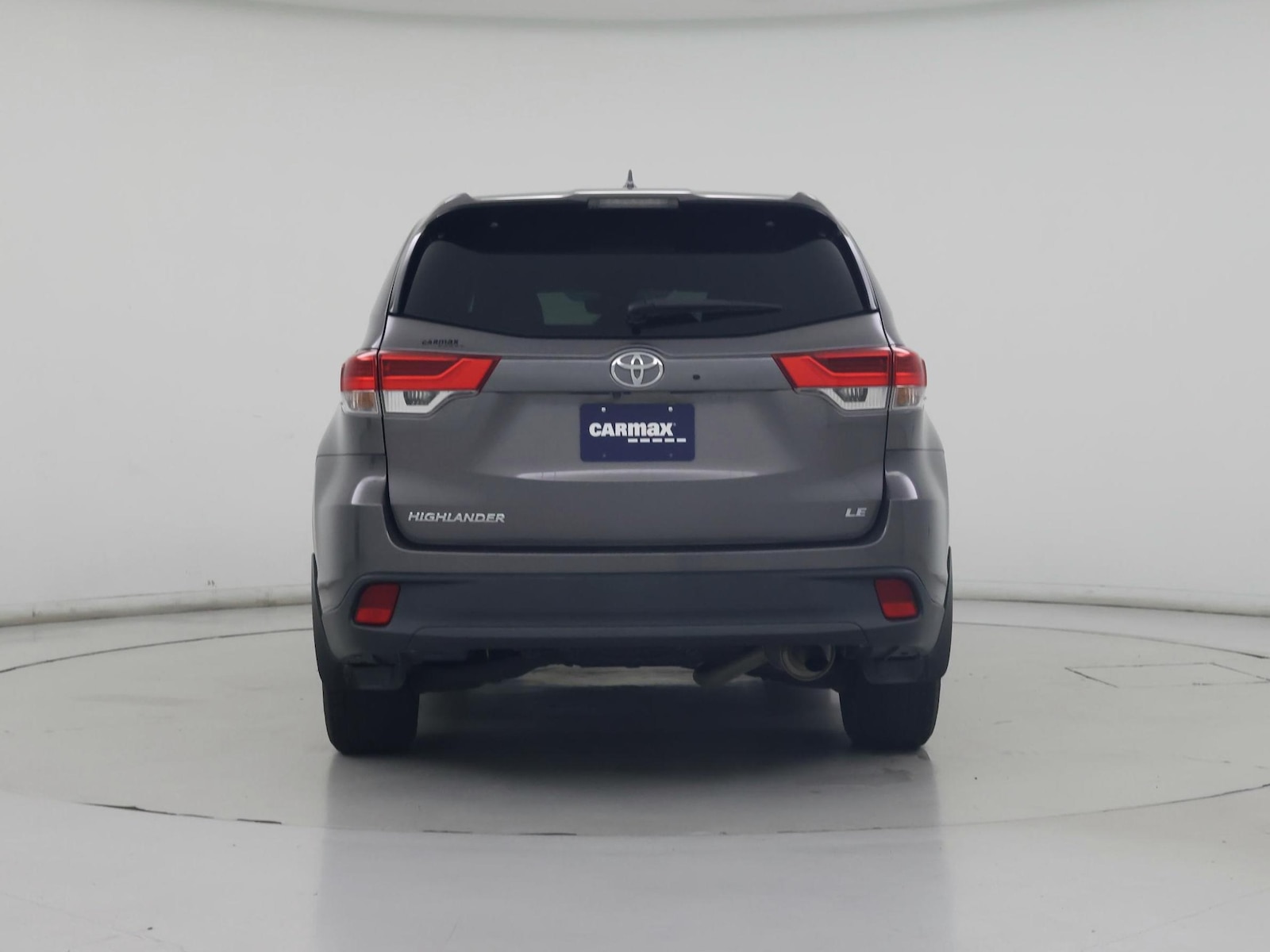 2017 Toyota Highlander LE Plus - Photo 7