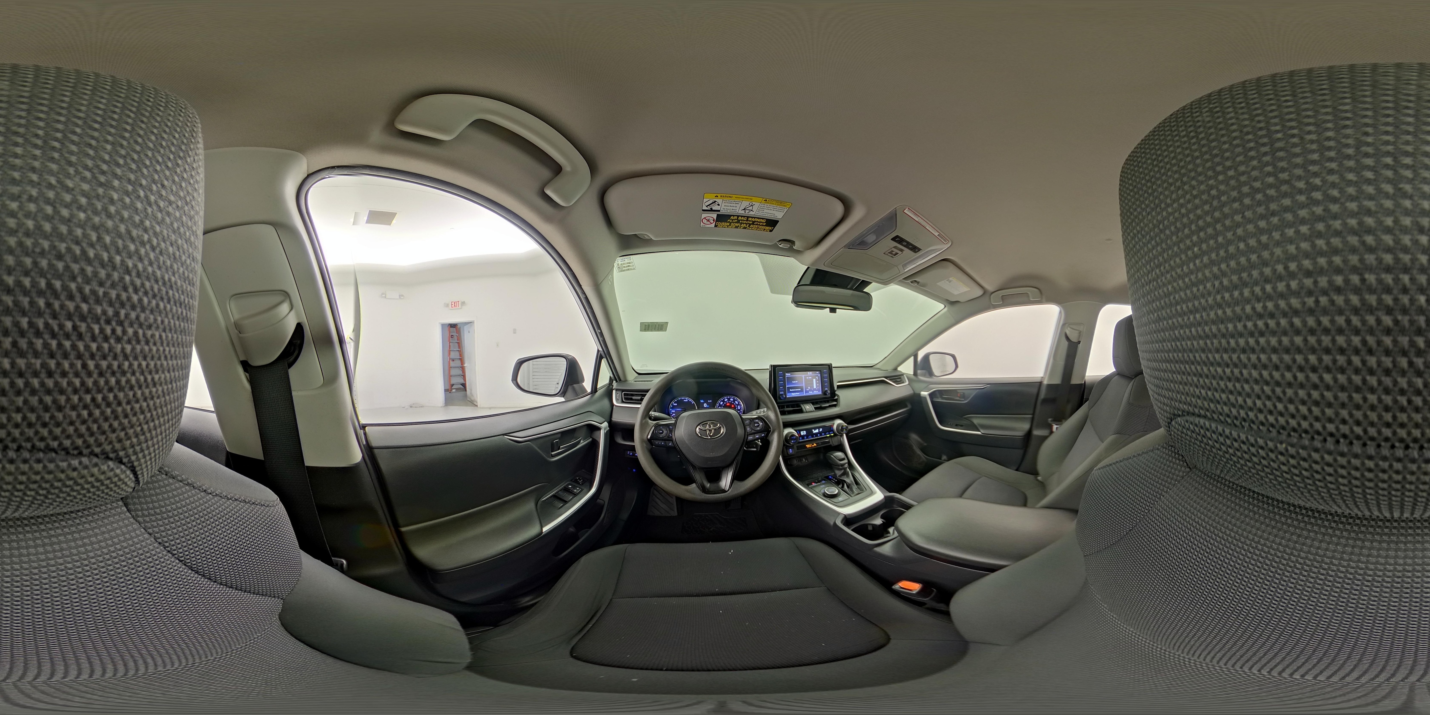 2019 Toyota RAV4 LE - Photo 26