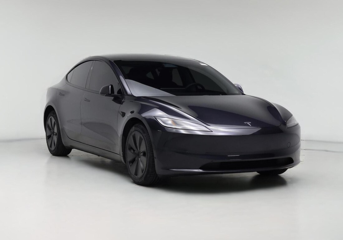 2024 Tesla Model 3 Long Range Rear-Wheel Drive in Gray — CarMax photo