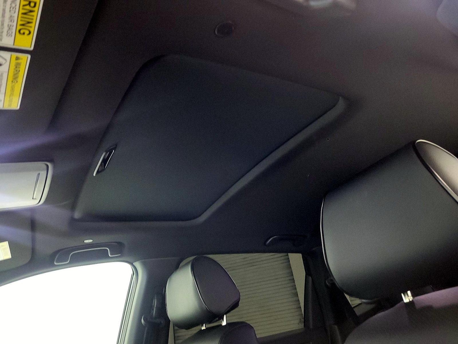 Sunroof(s) & Overhead Airbags