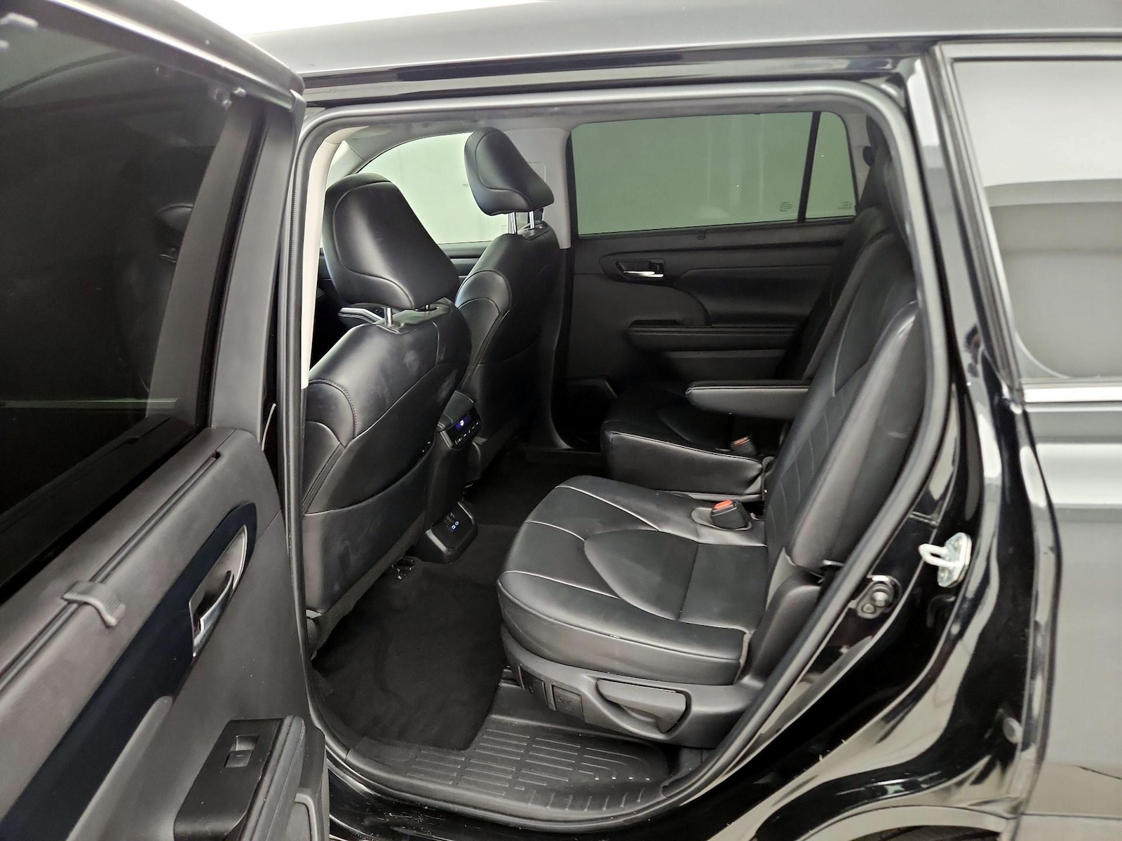 Rear Air Conditioning