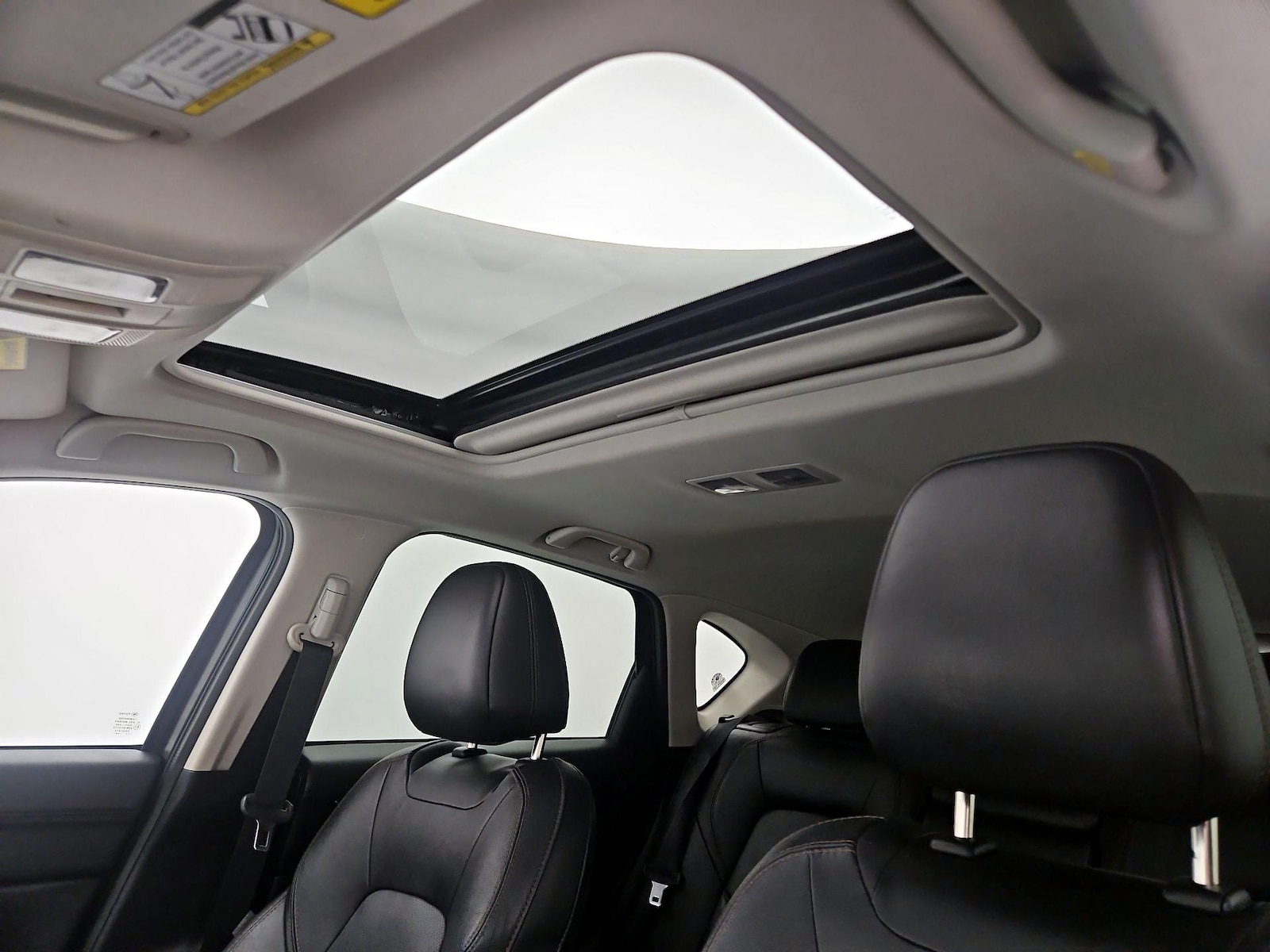 Sunroof(s) & Overhead Airbags