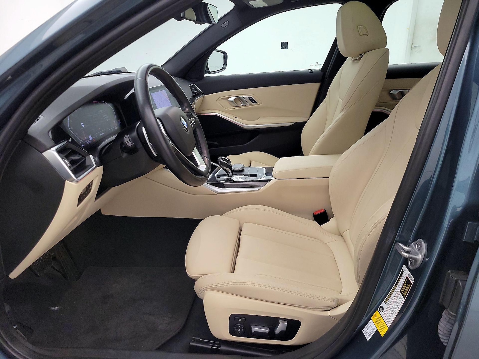 2021 BMW 3 Series 330i - Photo 12
