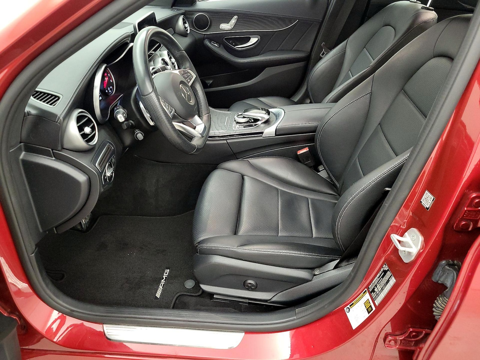 Power Seat(s) & Leather Seats