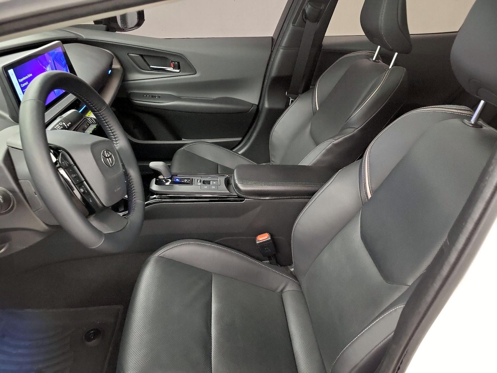 2023 Toyota Prius Limited - Photo 12