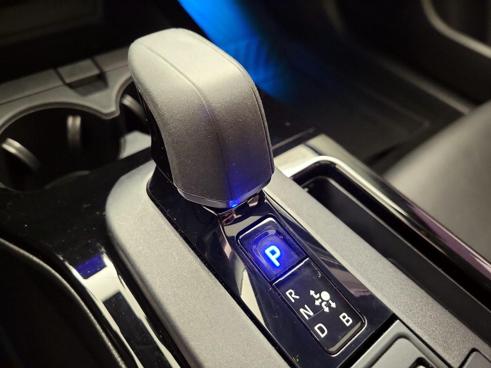 2023 Toyota Prius Limited - Photo 18