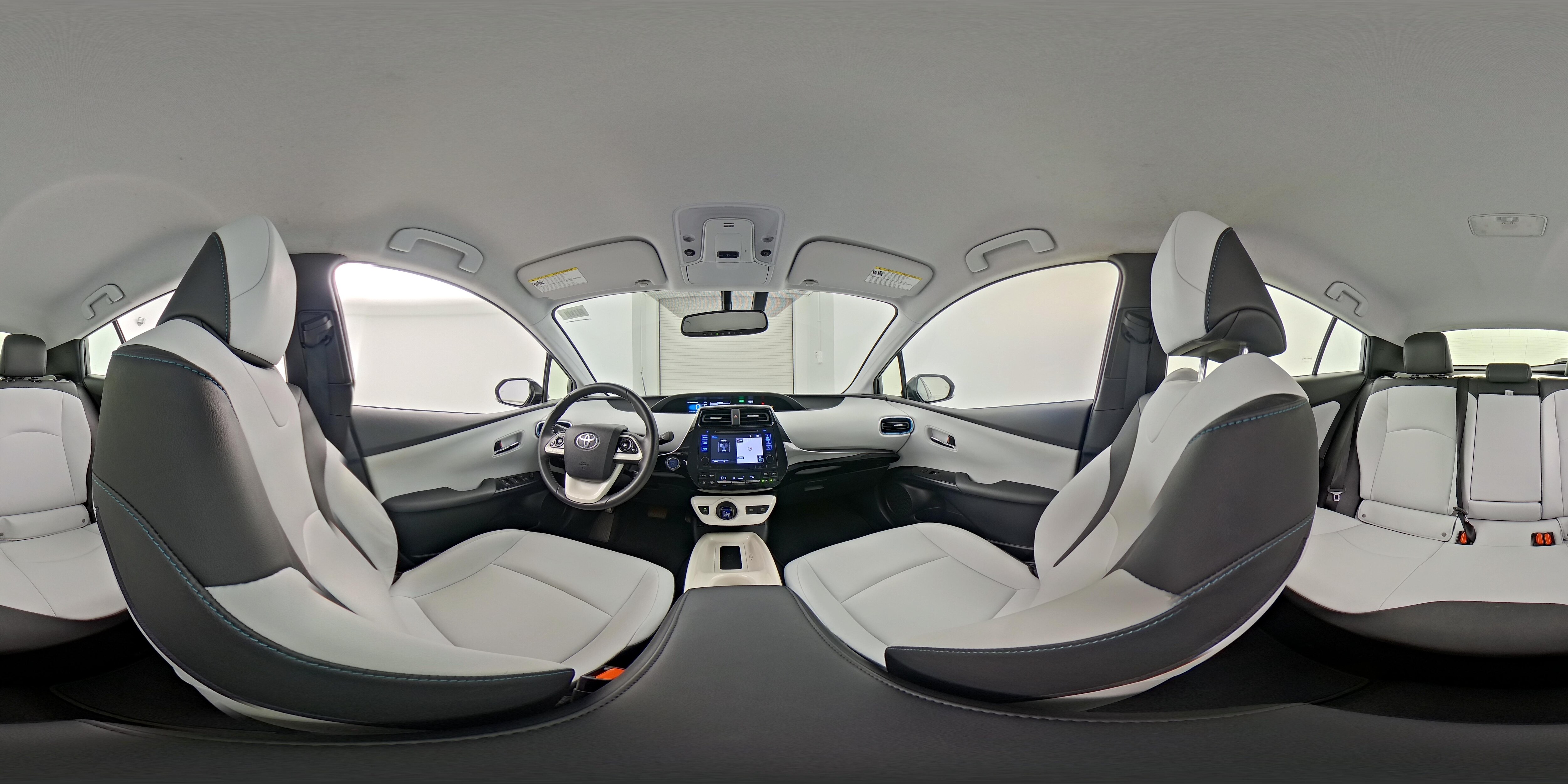 2016 Toyota Prius Four - Photo 25