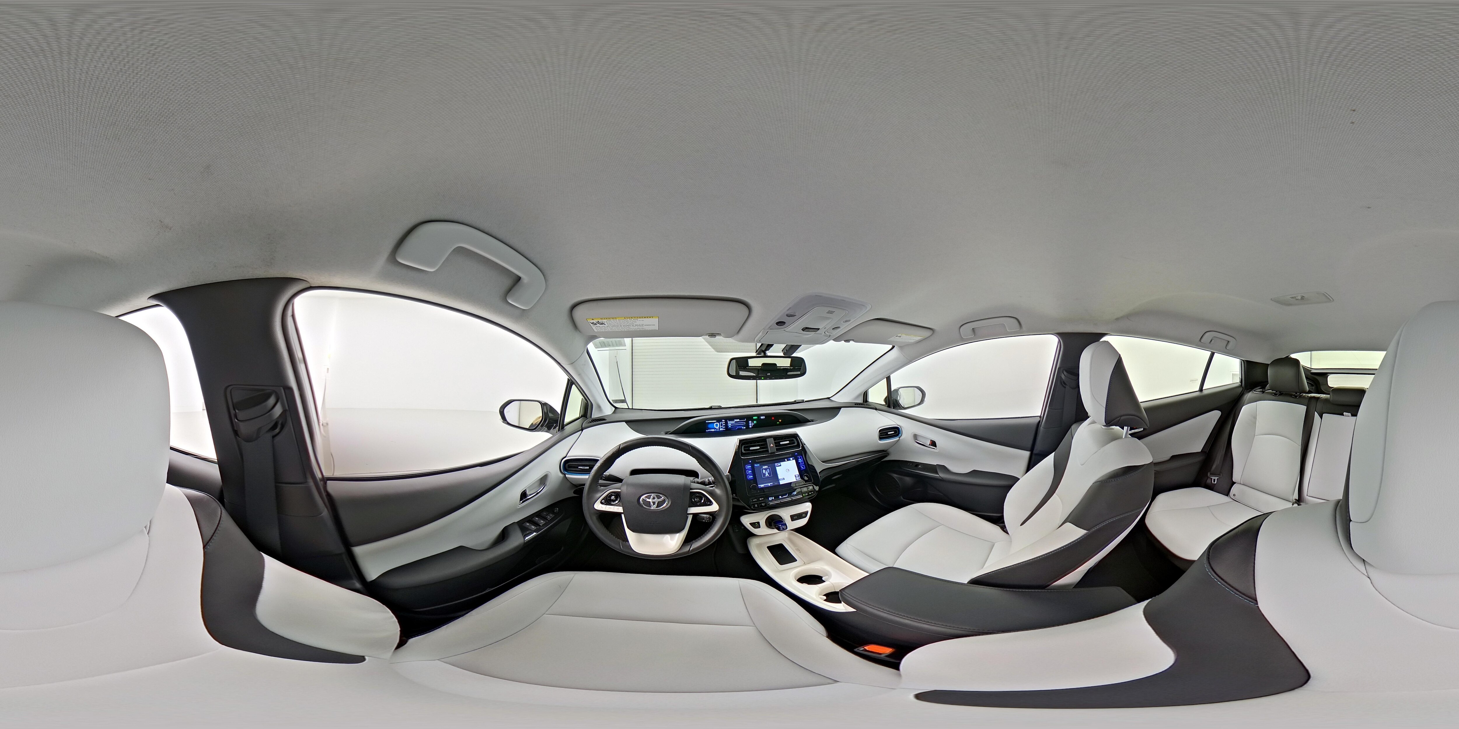 2016 Toyota Prius Four - Photo 27
