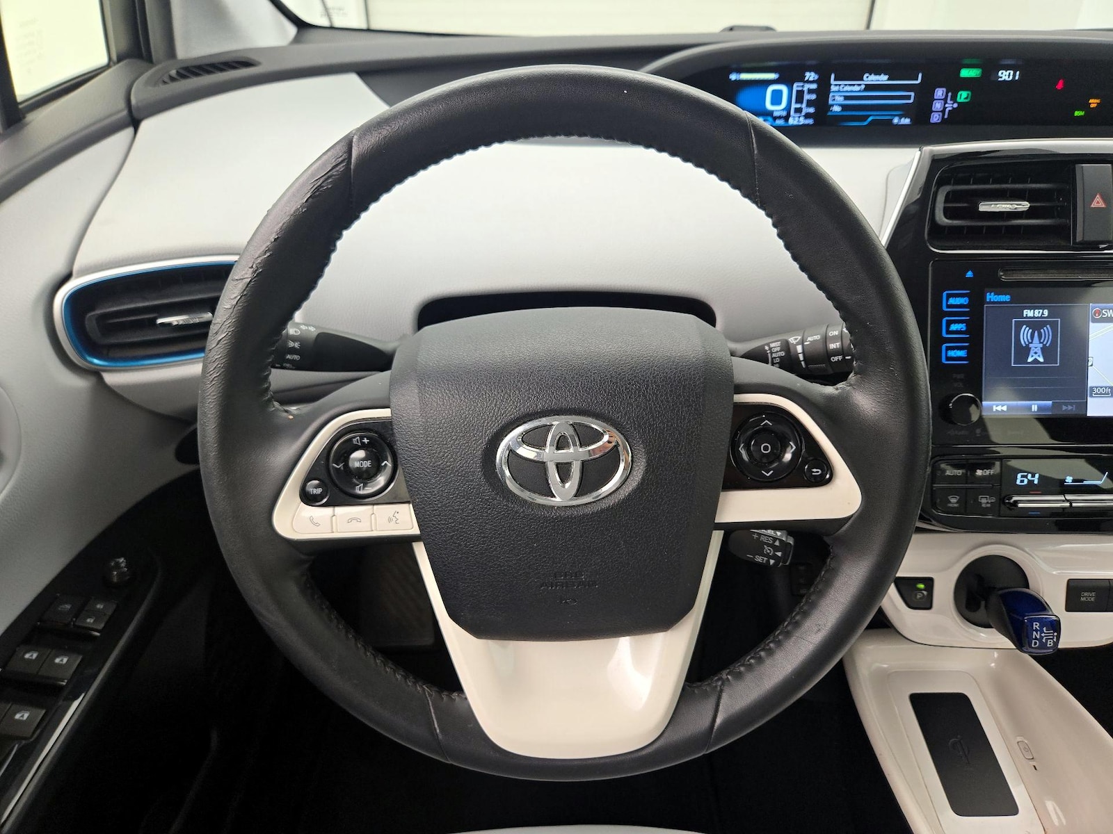 2016 Toyota Prius Four - Photo 11