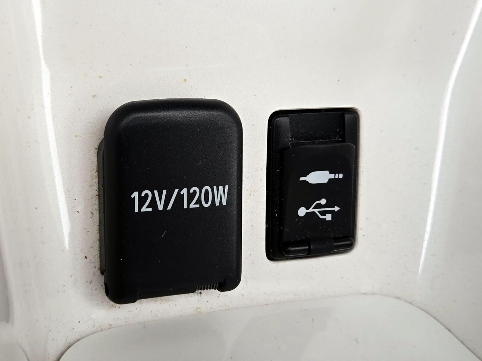2016 Toyota Prius Four - Photo 20