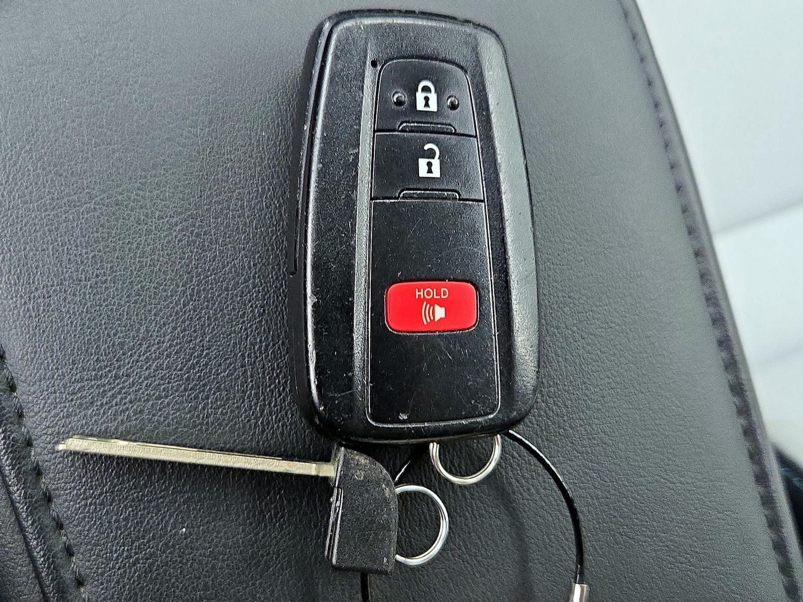 2016 Toyota Prius Four - Photo 24
