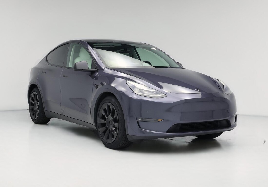 2021 Tesla Model Y Long Range All-Wheel Drive in Gray — CarMax photo
