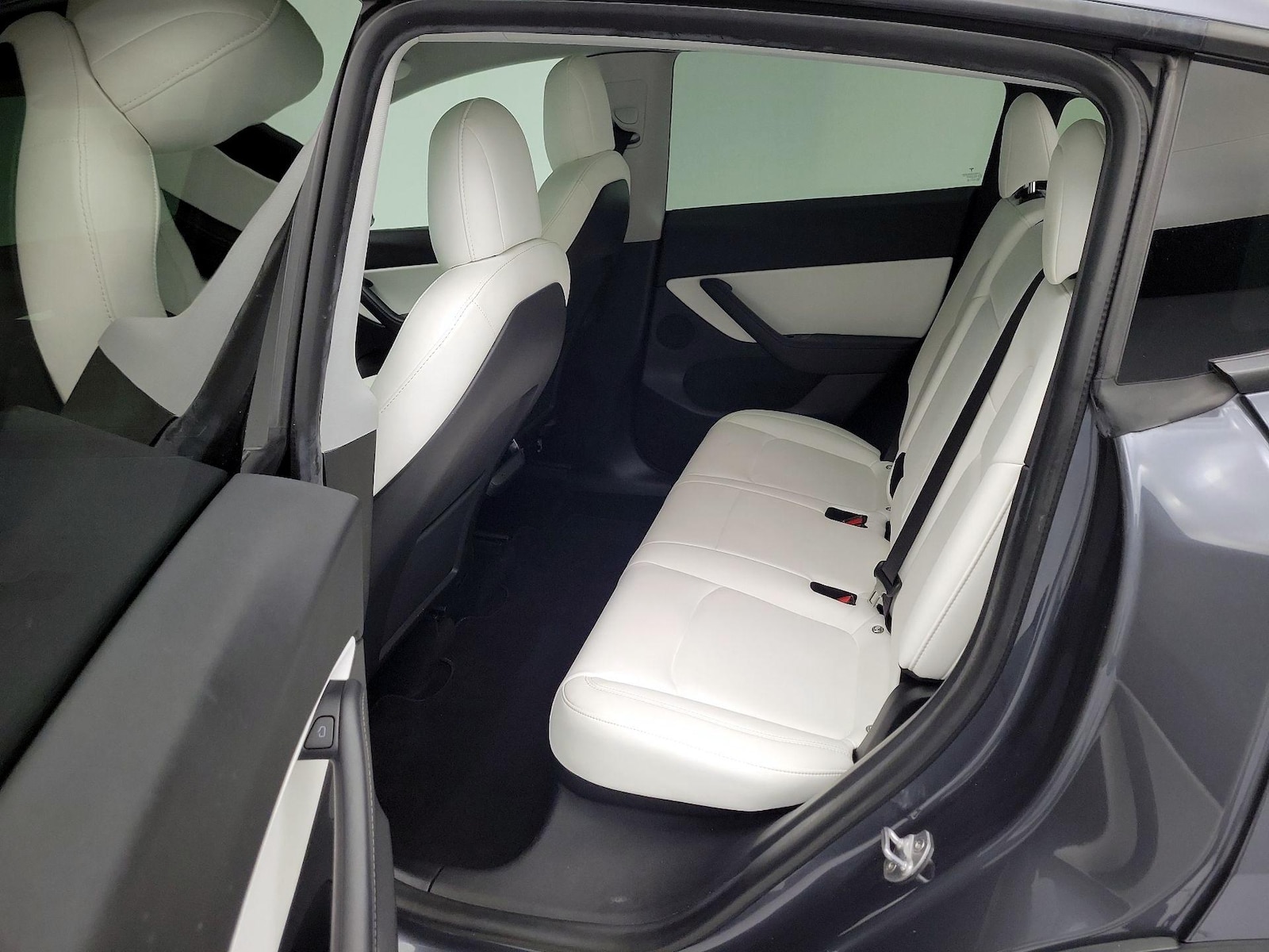 2021 Tesla Model Y Long Range - Photo 21