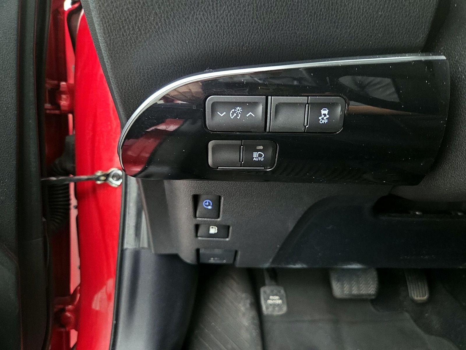 2021 Toyota Prius Prime XLE - Photo 14