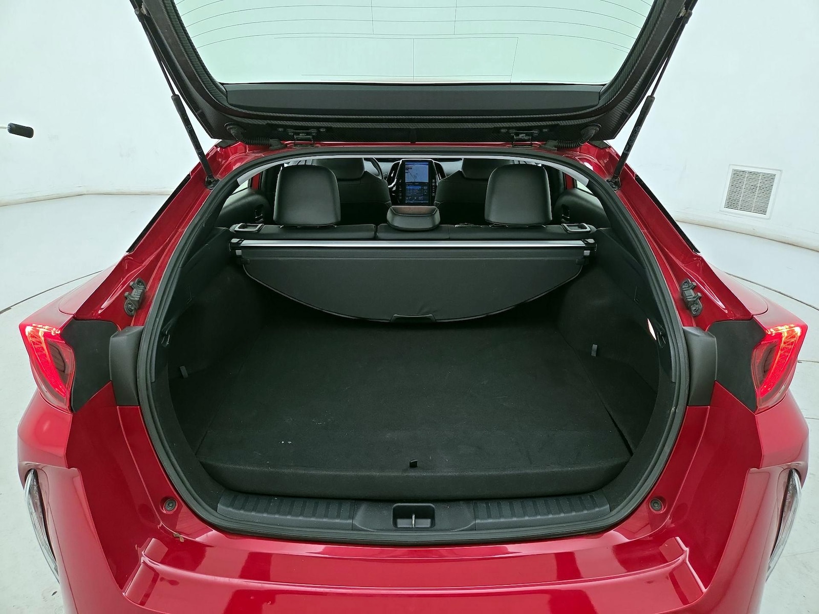 2021 Toyota Prius Prime XLE - Photo 22