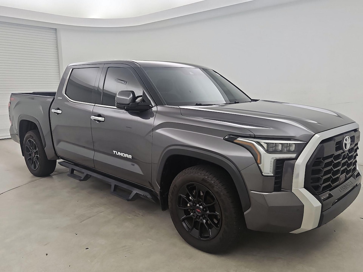 Featured vehicle