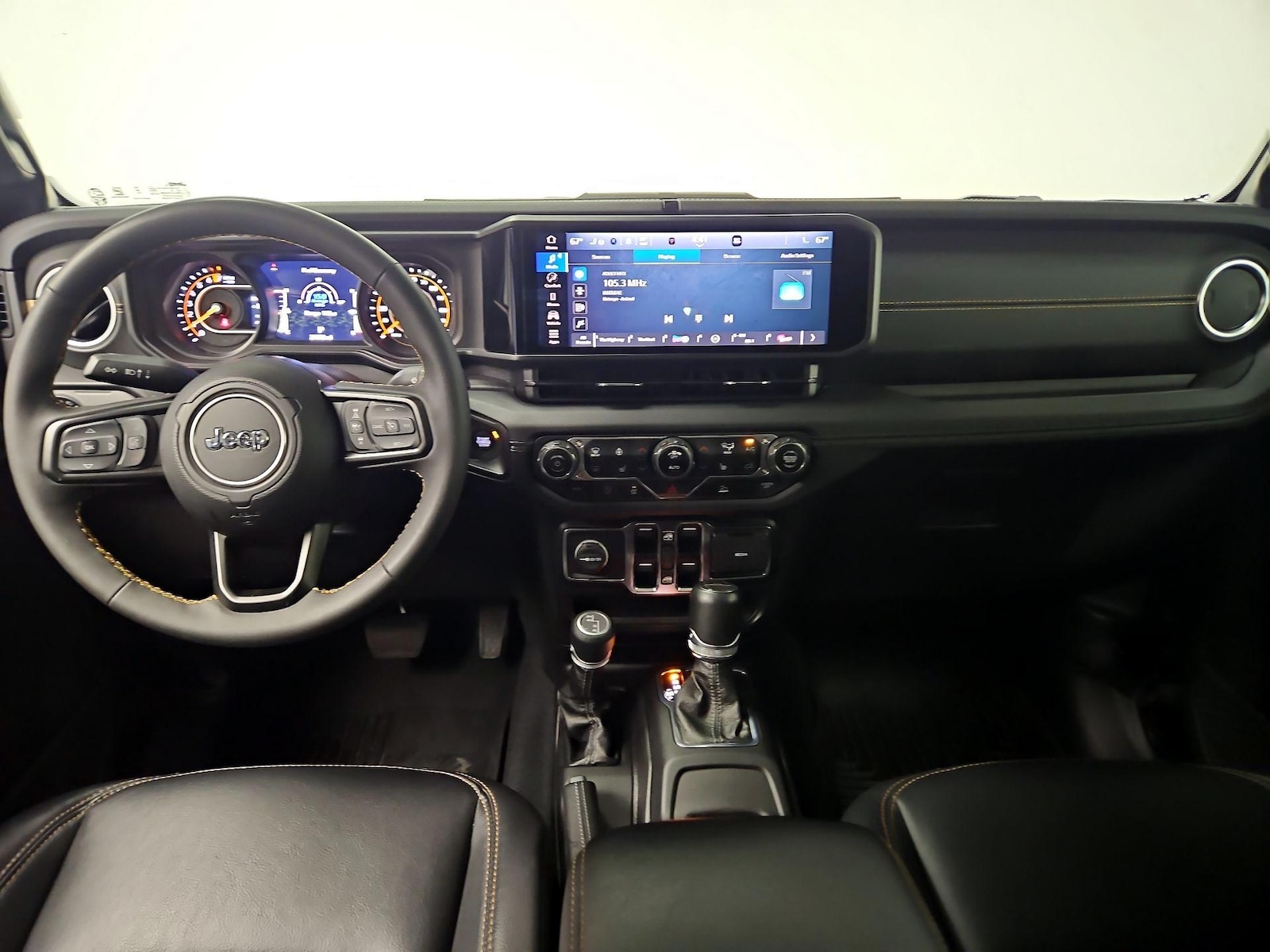 Apple CarPlay® & Android Auto™
