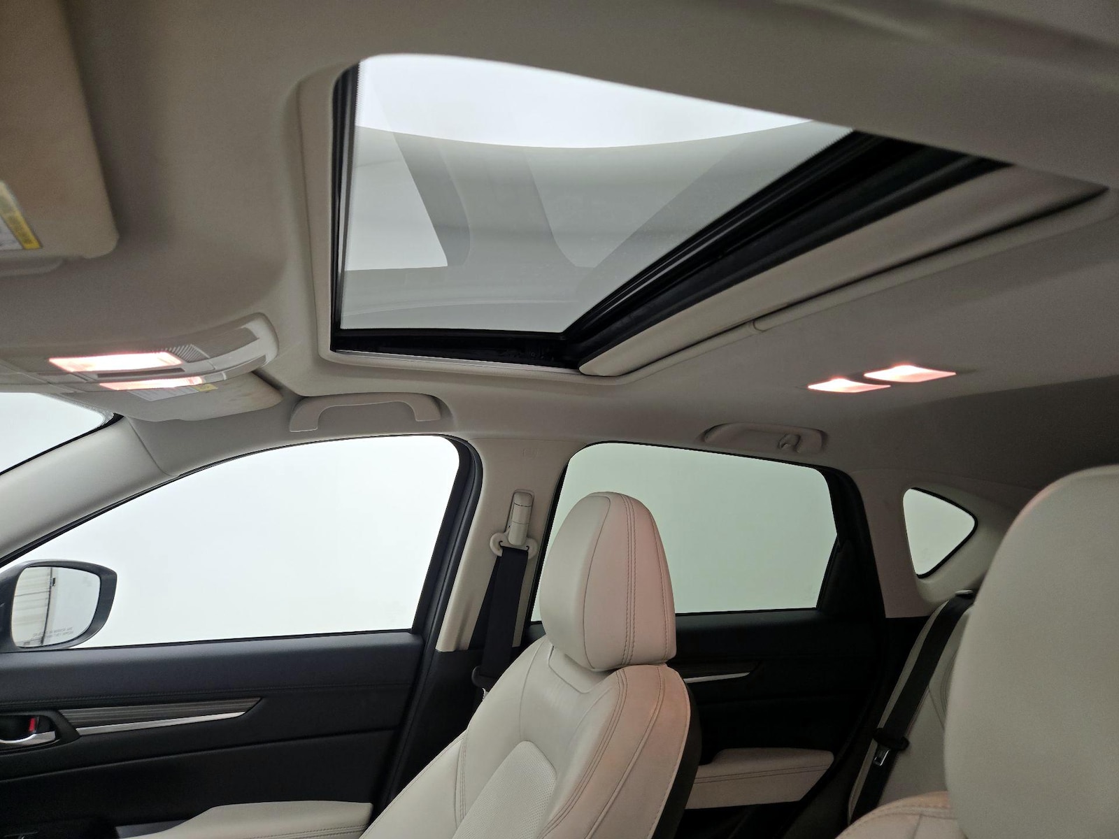 Sunroof(s) & Overhead Airbags