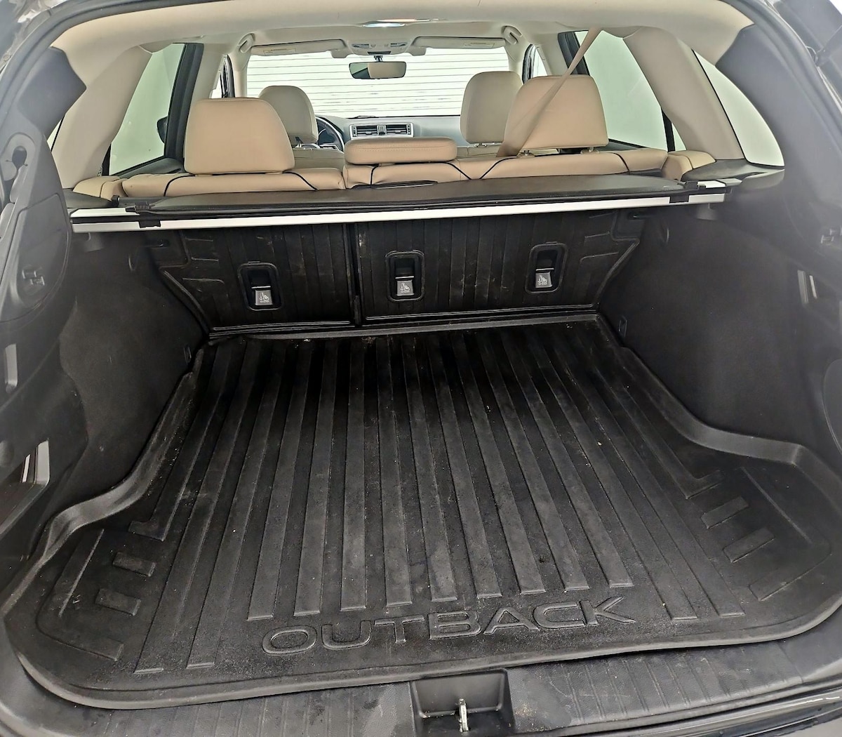 Trunk/Cargo (Seats Up)