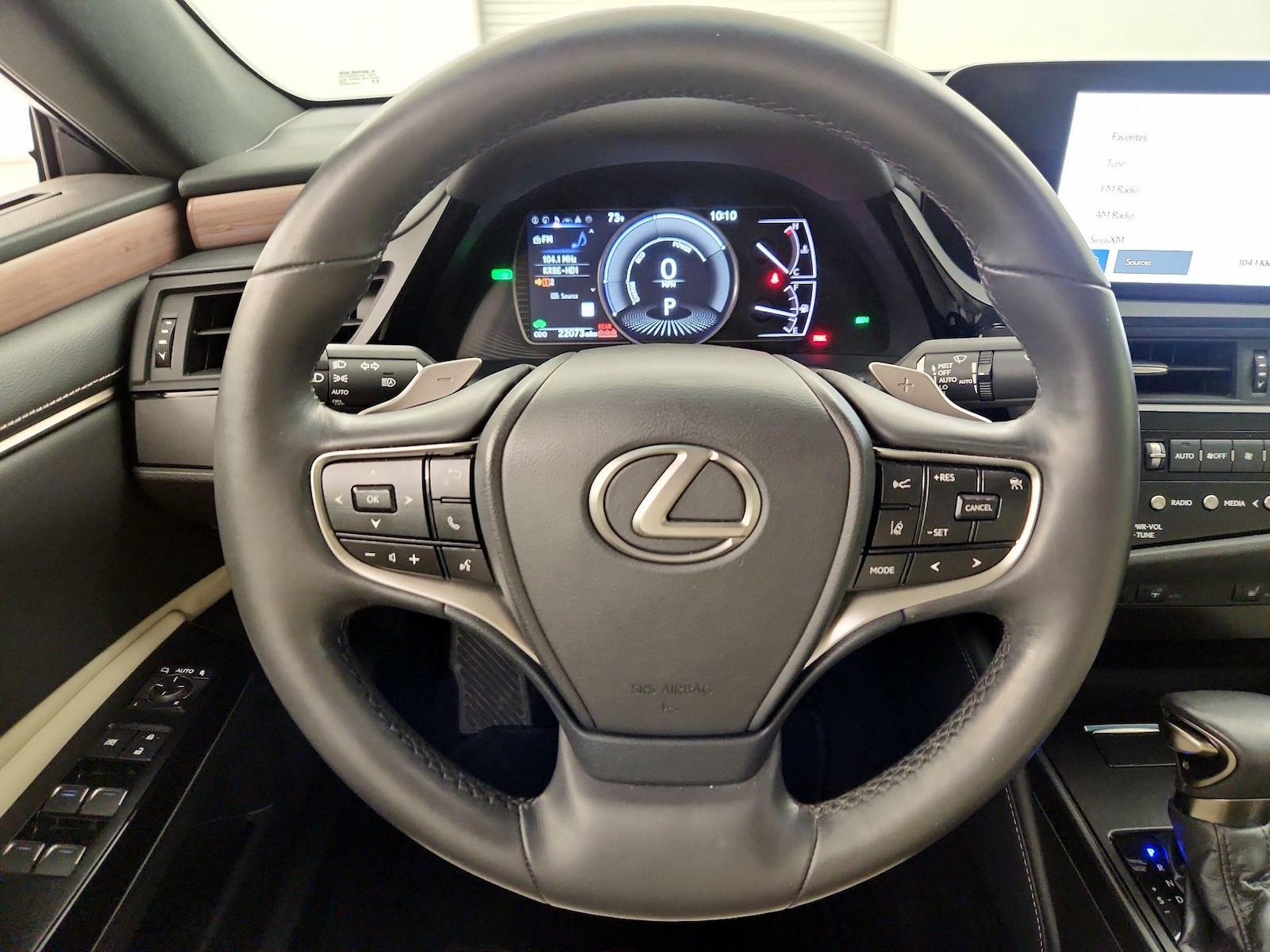 2023 Lexus ES Hybrid 300h - Photo 11