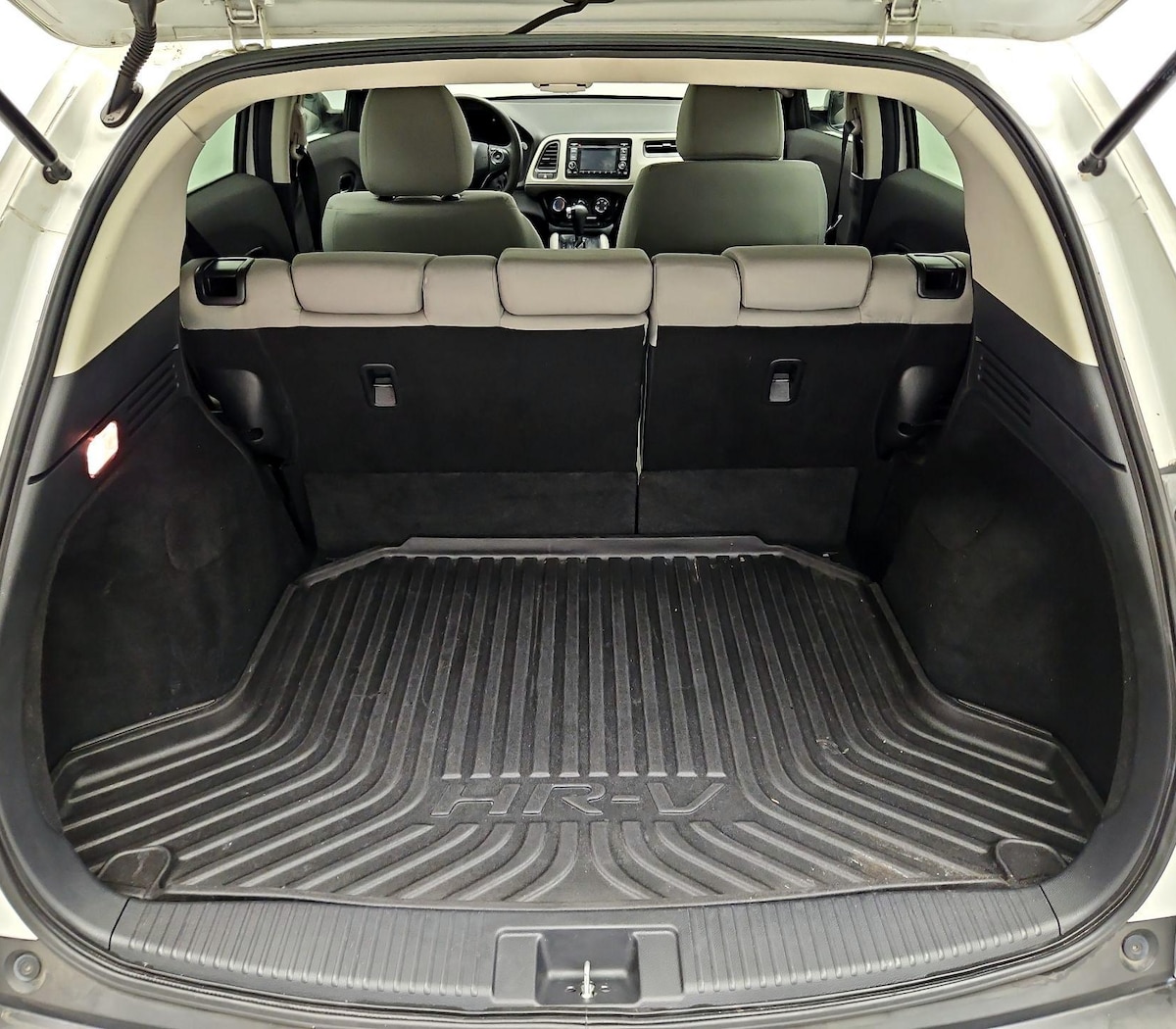 Trunk/Cargo (Seats Up)