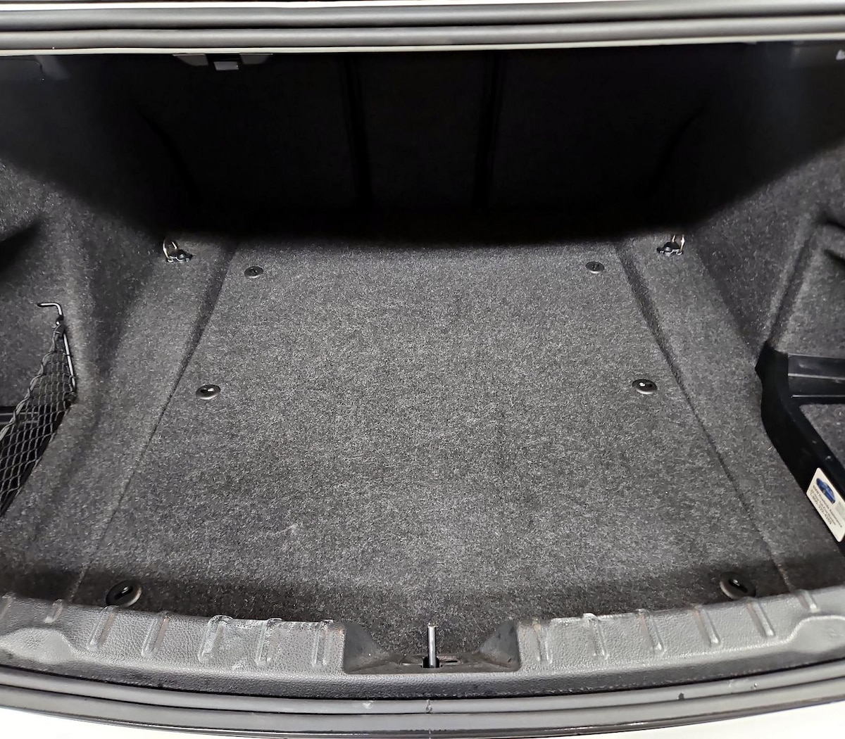 Trunk/Cargo (Seats Up)