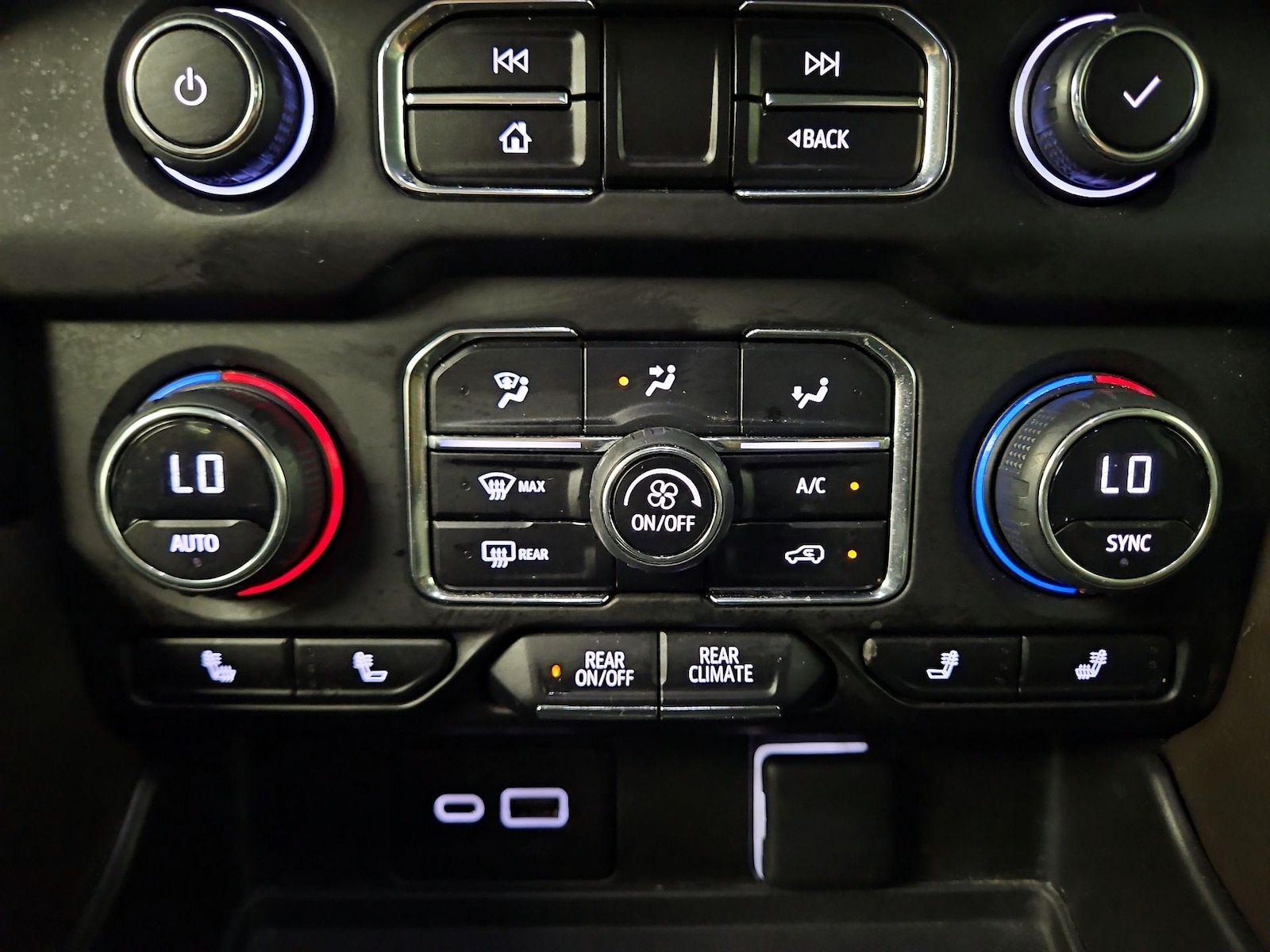 2023 Chevrolet Tahoe LT - Photo 18