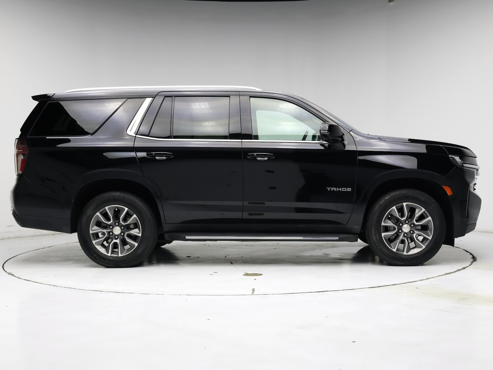 2023 Chevrolet Tahoe LT - Photo 8